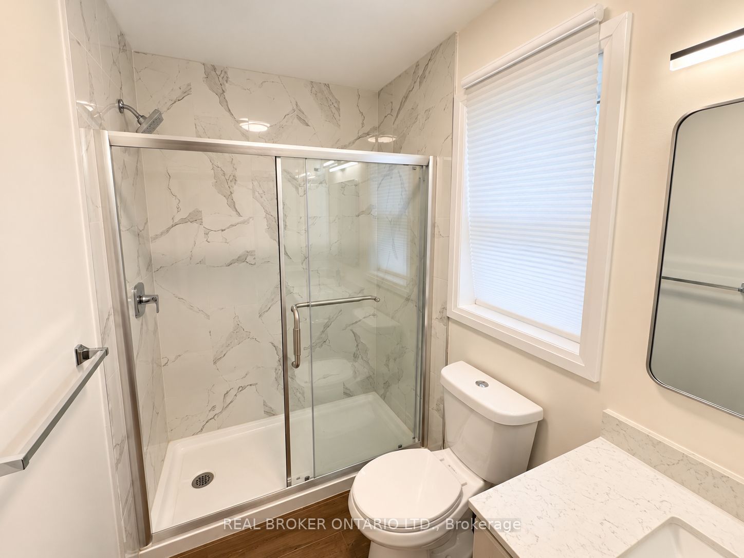 15 Keele Street Unit B Property Photo 19