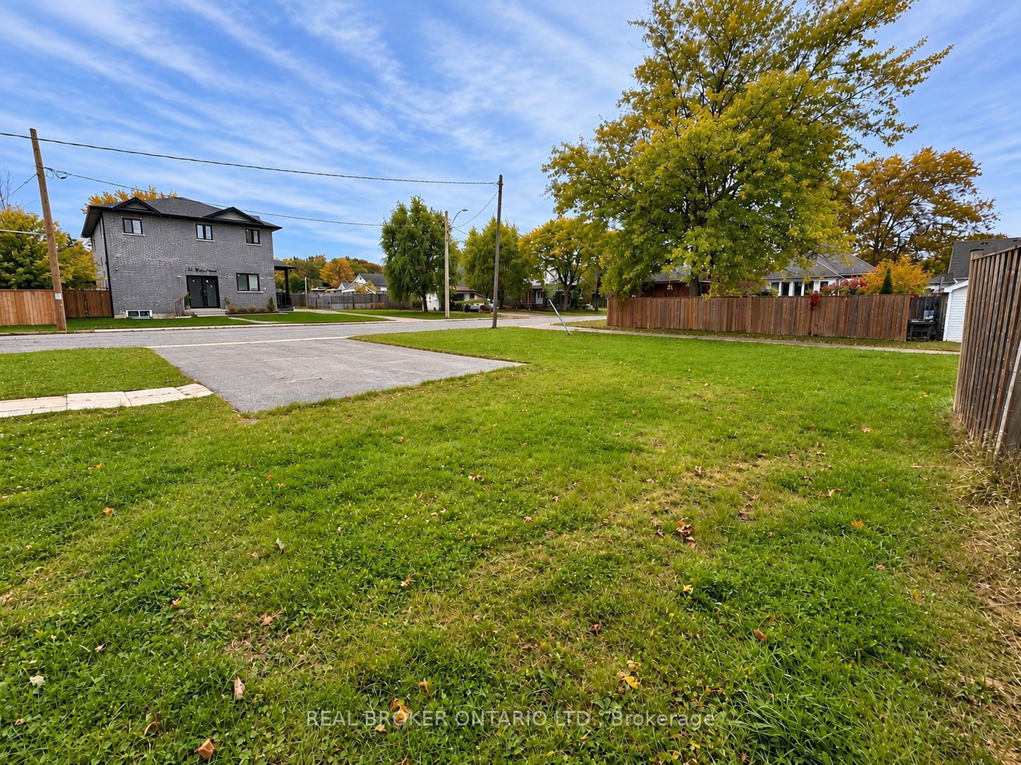 15 Keele Street Unit B Property Photo 31
