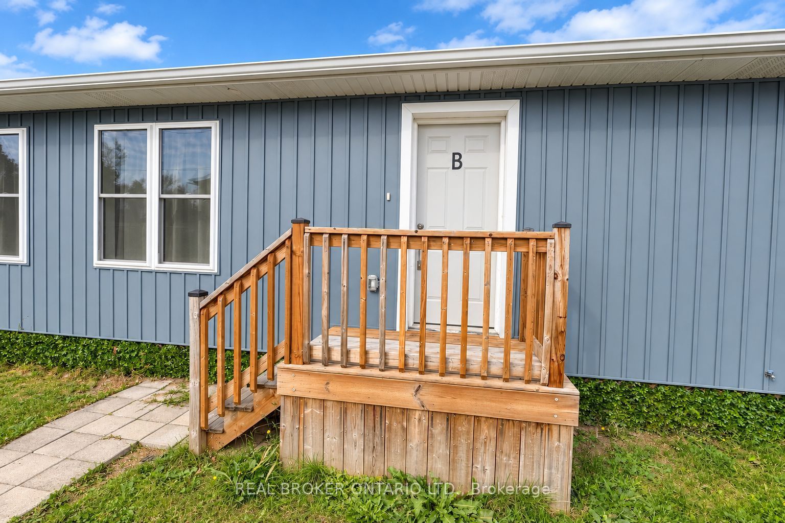 15 Keele Street Unit B Property Photo 33