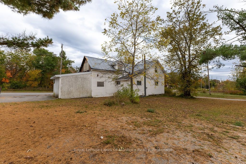 190 Phillip Street E Property Photo 6