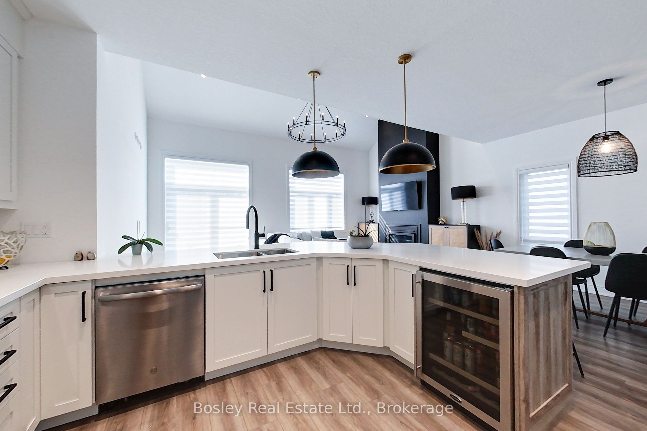 162 Anchors Way Property Photo 14