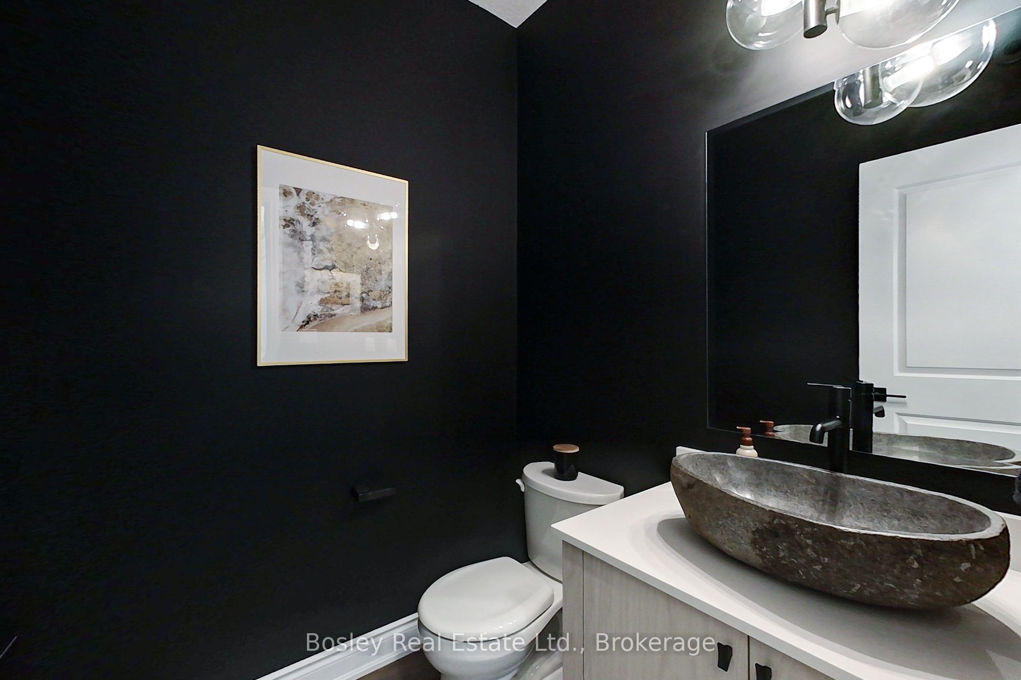 162 Anchors Way Property Photo 6