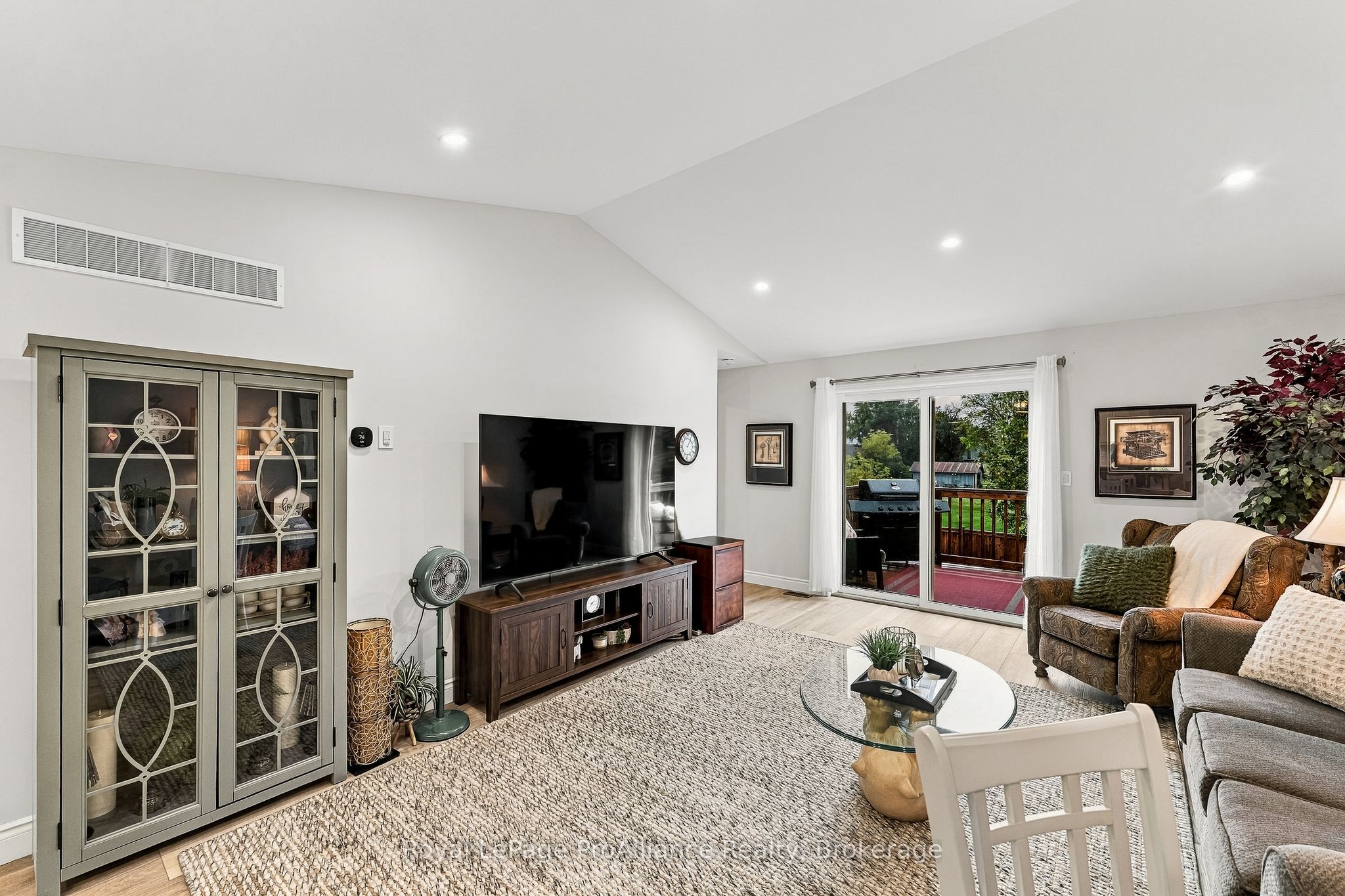 17 Clayton John Avenue Property Photo 16