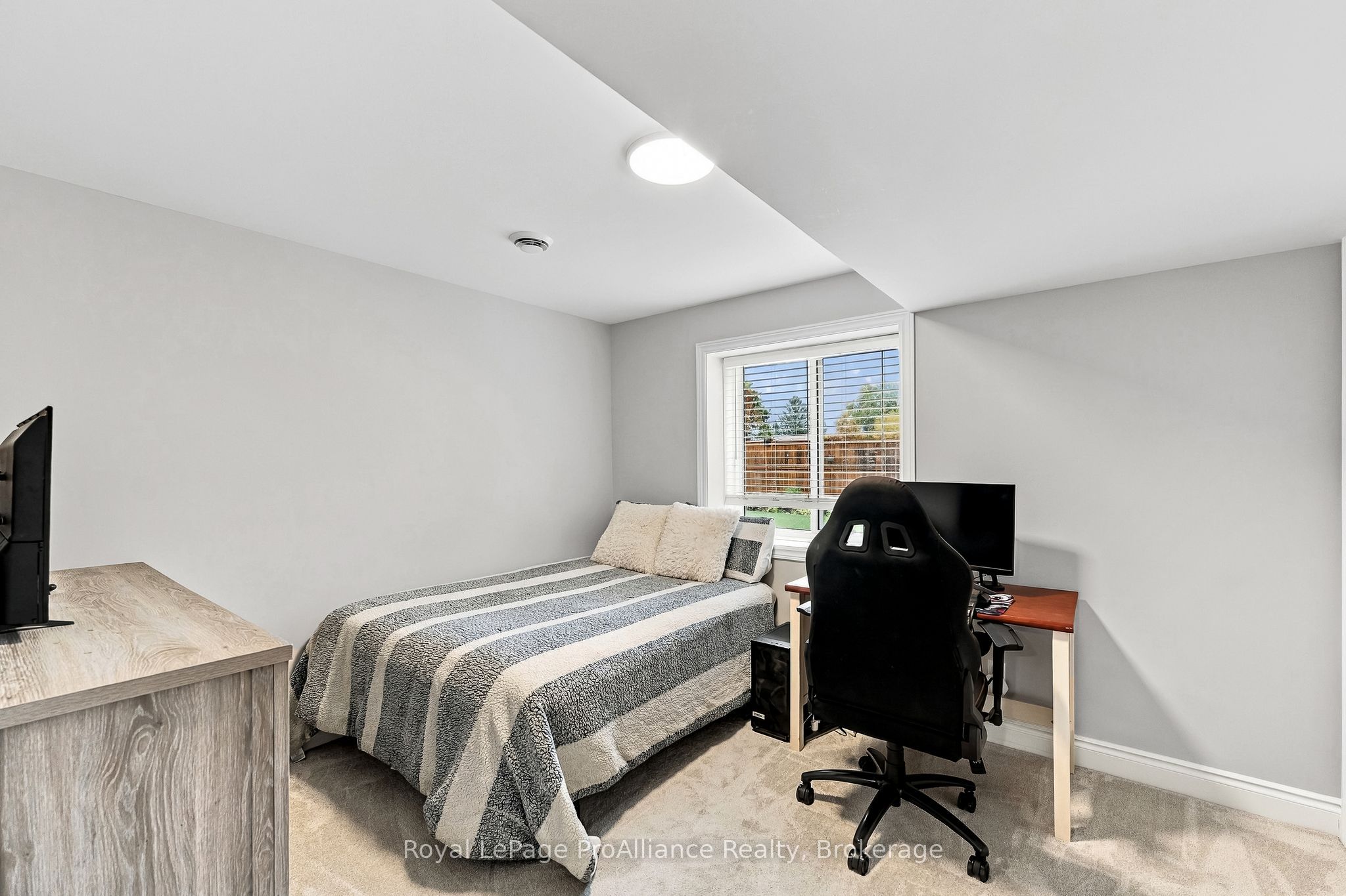 17 Clayton John Avenue Property Photo 38