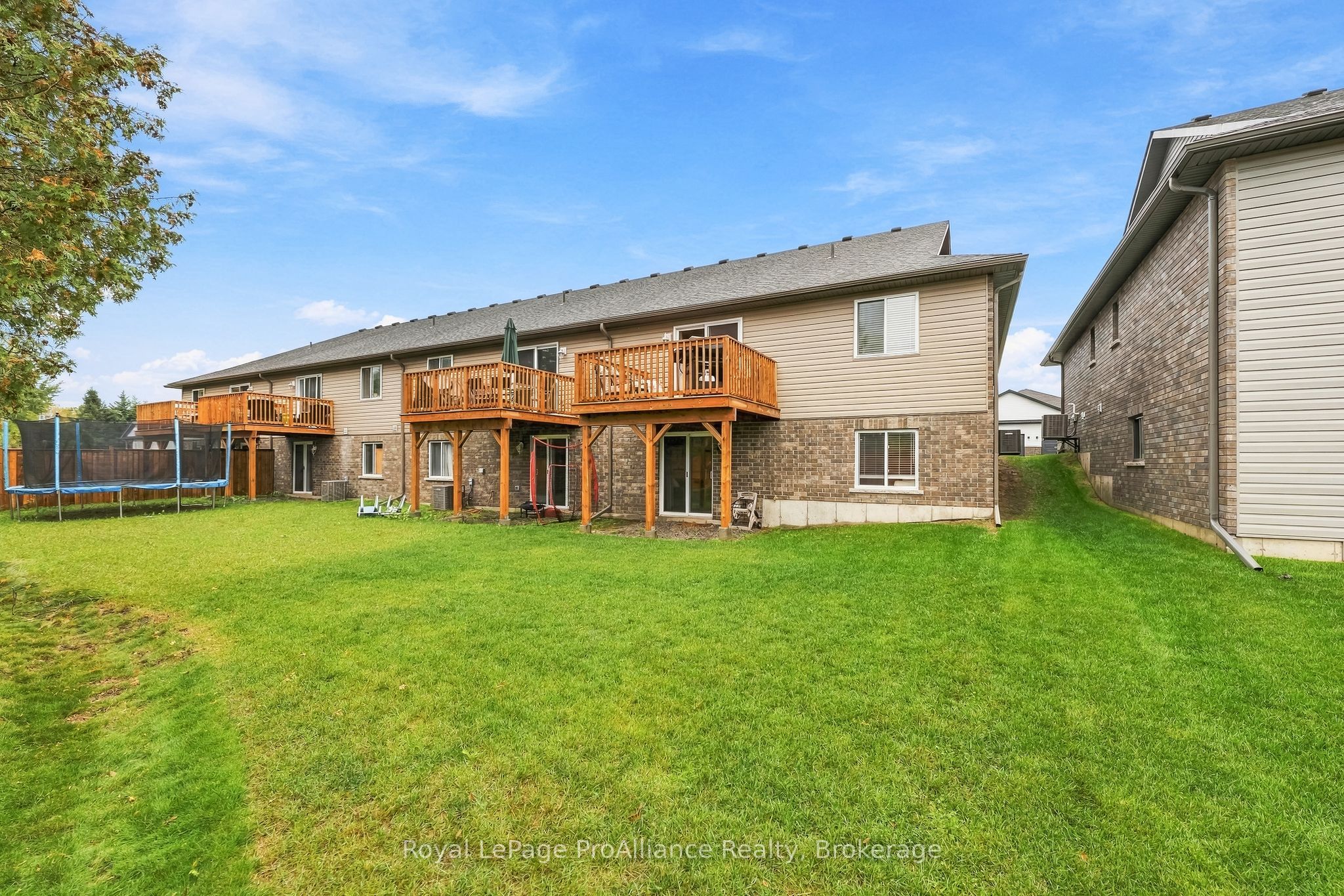 17 Clayton John Avenue Property Photo 43