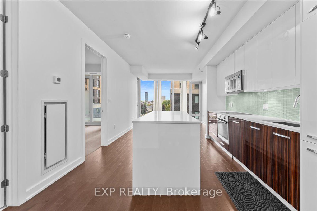 111 Champagne Avenue S 406 Property Photo 7