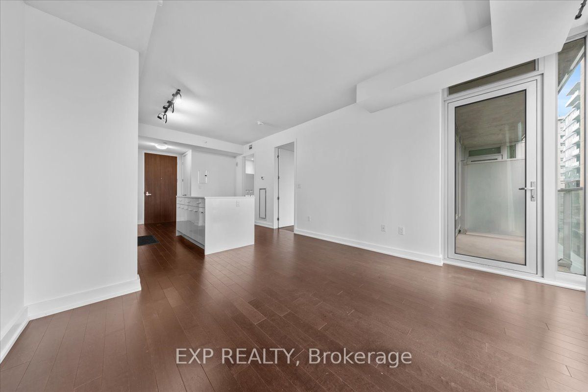 111 Champagne Avenue S 406 Property Photo 9