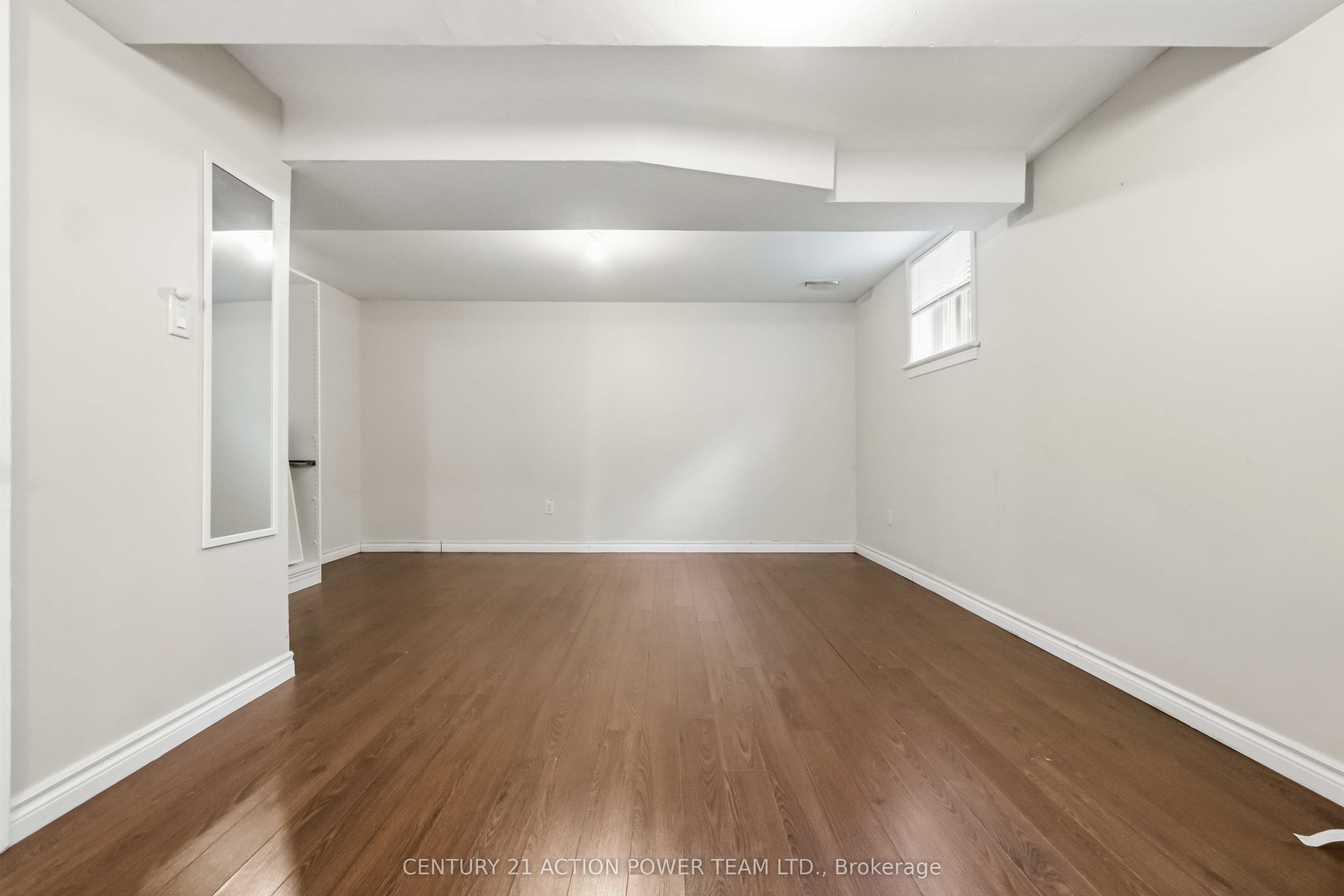 660 St Laurent Boulevard Property Photo 22
