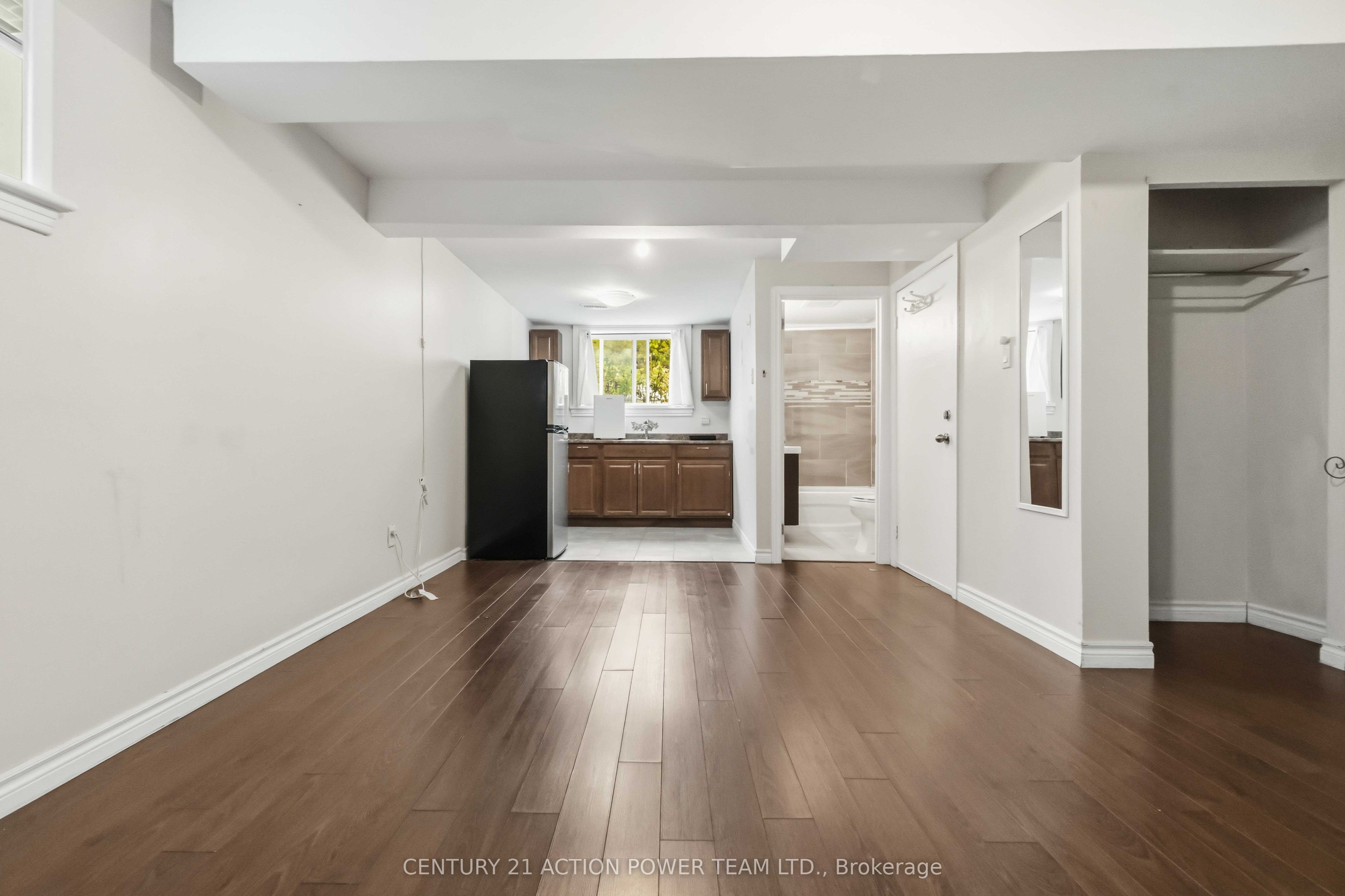 660 St Laurent Boulevard Property Photo 24