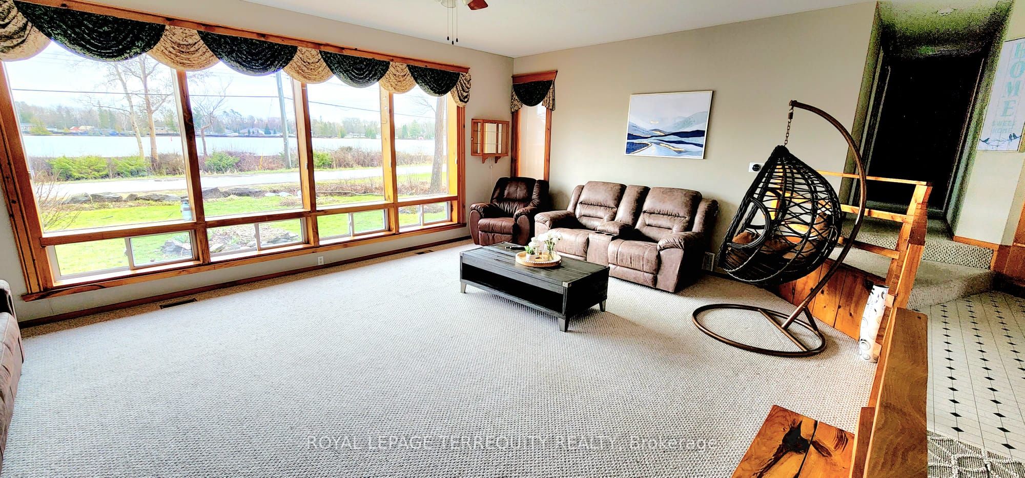 117 Front Street W Property Photo 18