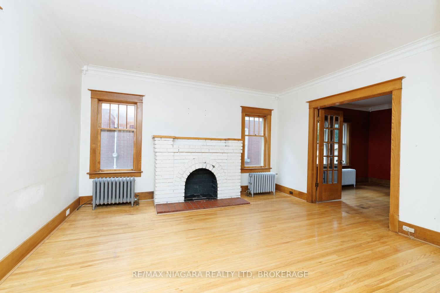 4997 Armoury Street Property Photo 6
