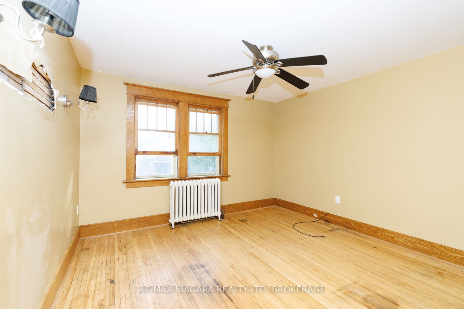 4997 Armoury Street Property Photo 14