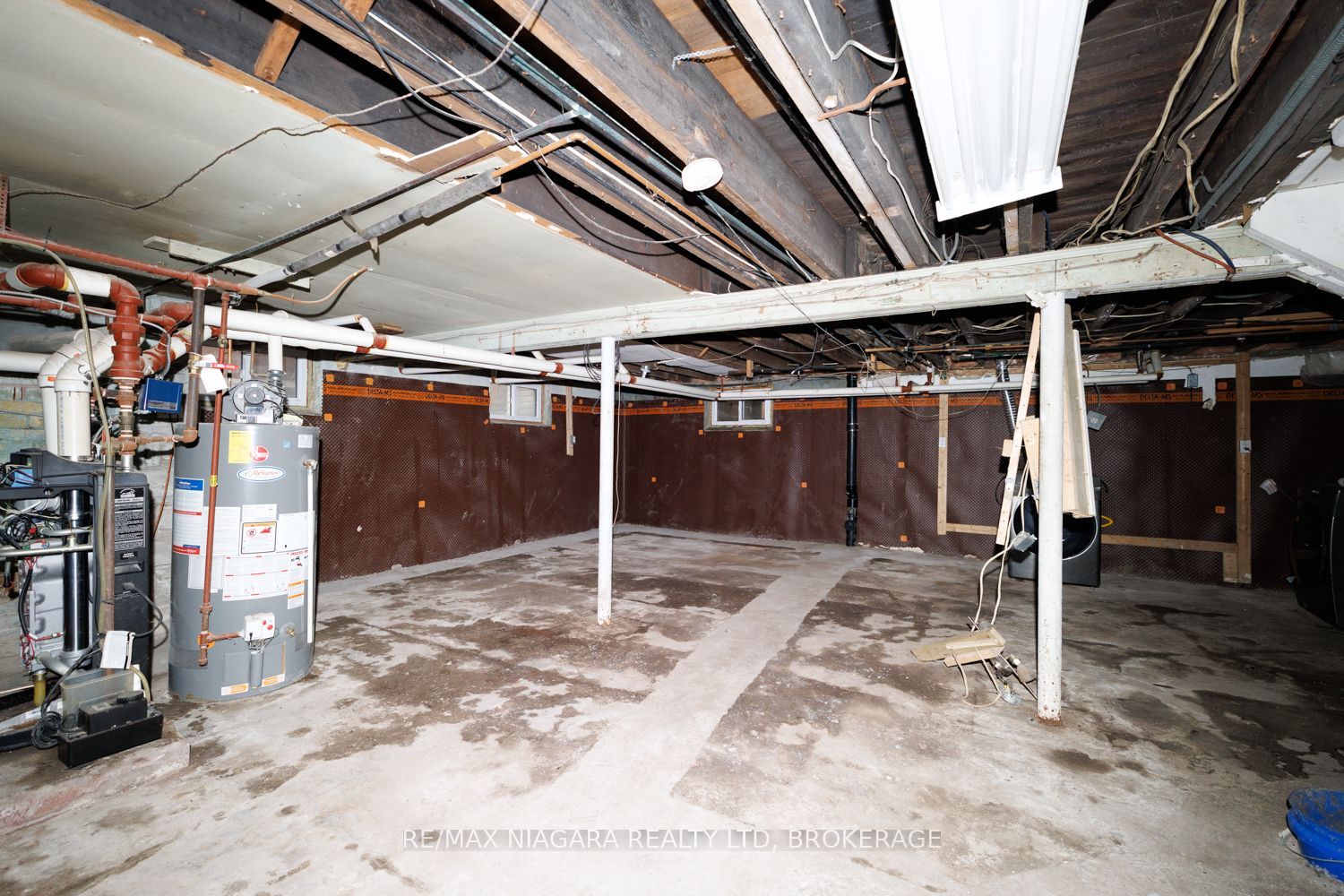 4997 Armoury Street Property Photo 23