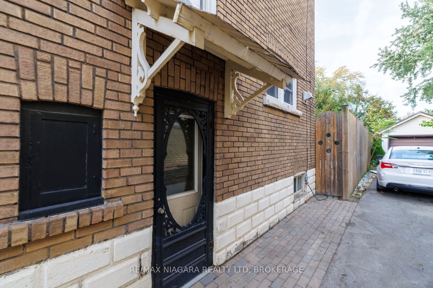 4997 Armoury Street Property Photo 30
