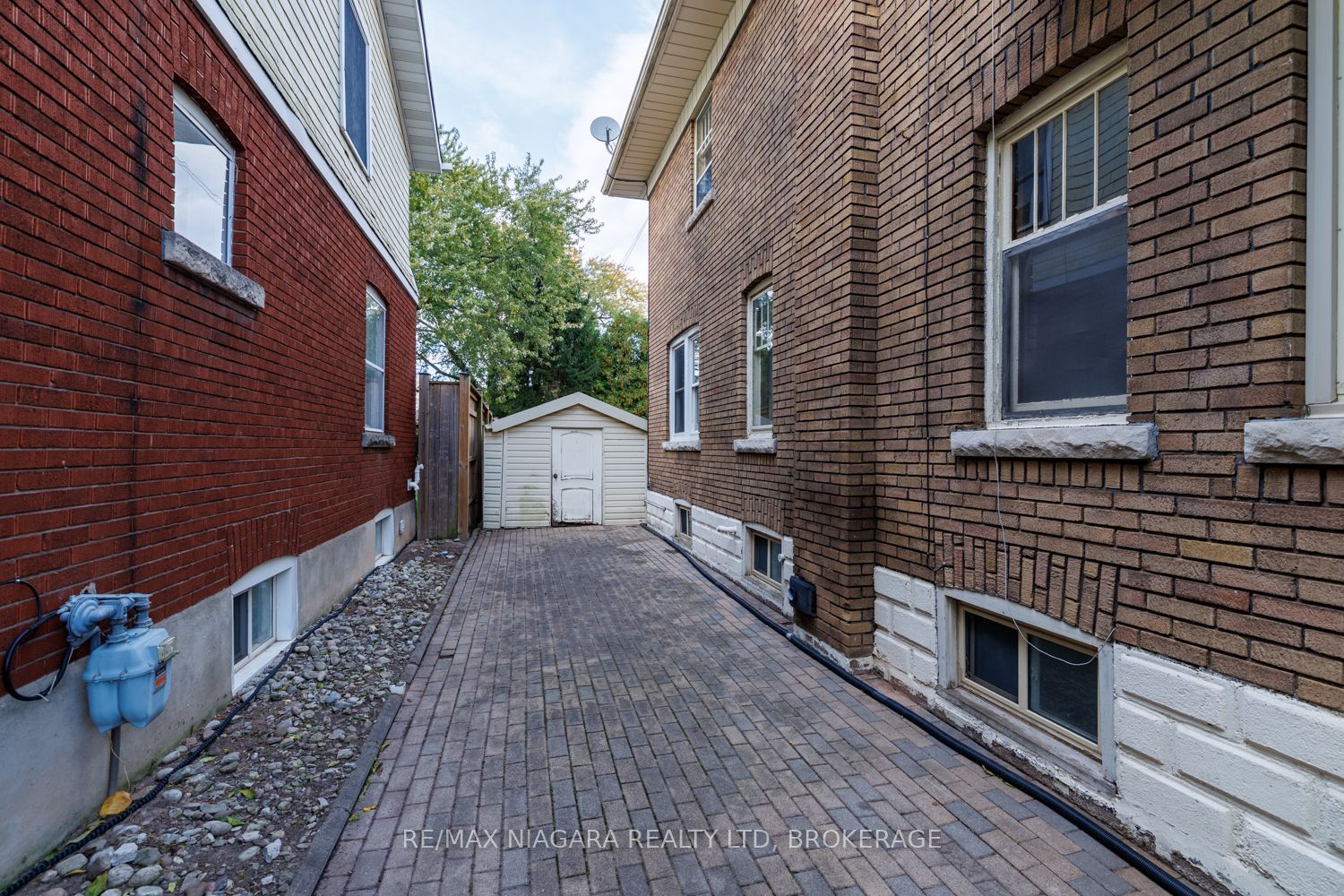 4997 Armoury Street Property Photo 31