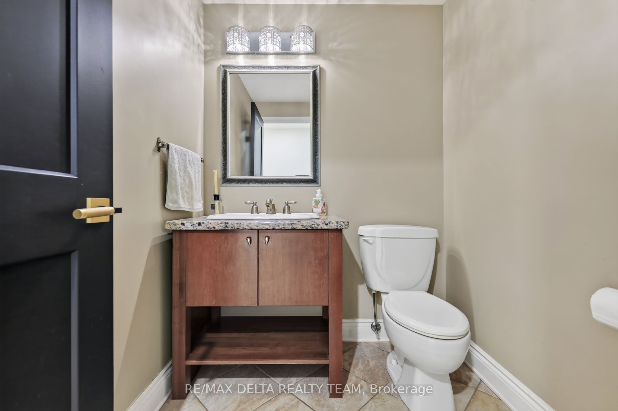 489 Evered Avenue Property Photo 19