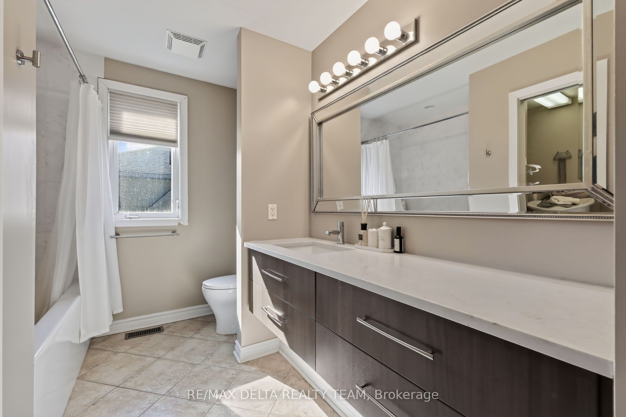 489 Evered Avenue Property Photo 21