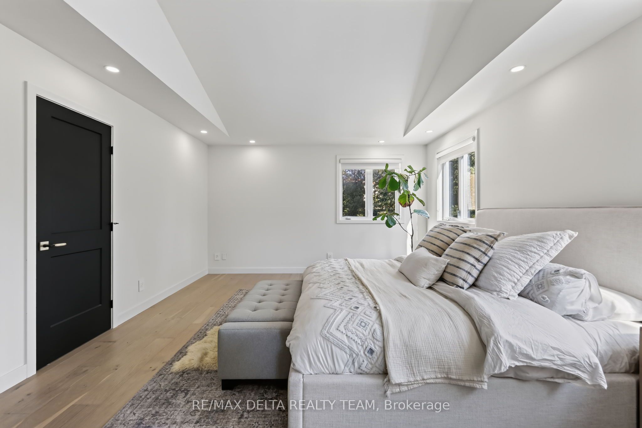 489 Evered Avenue Property Photo 29