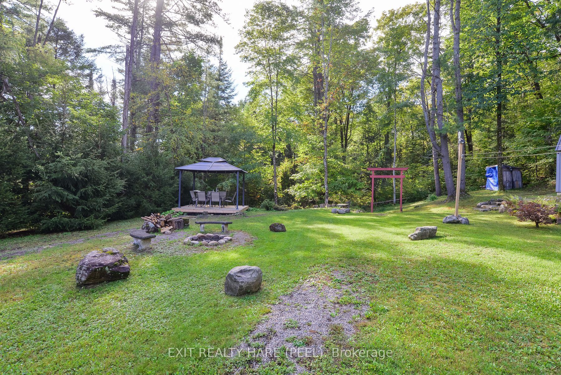1082 Lambert Road Property Photo 1