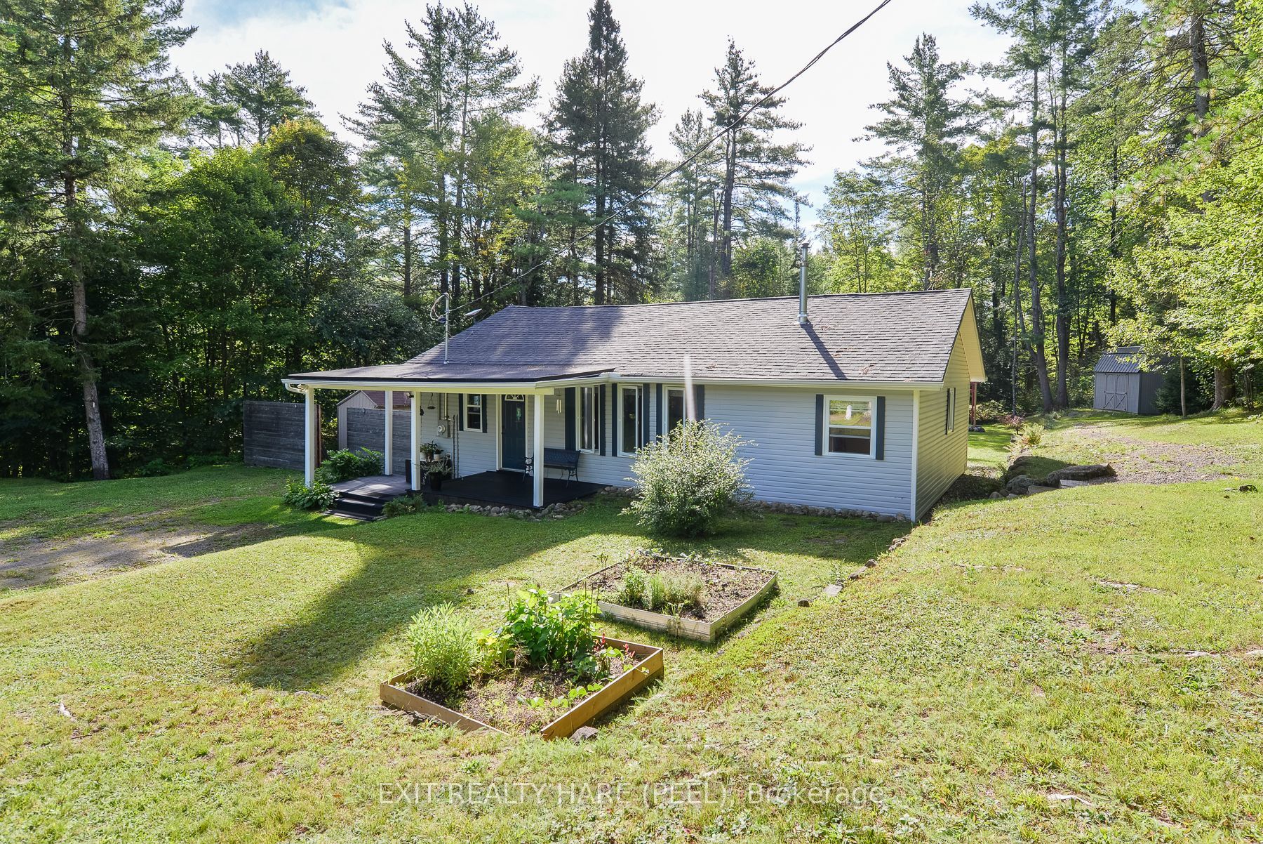 1082 Lambert Road Property Photo 2