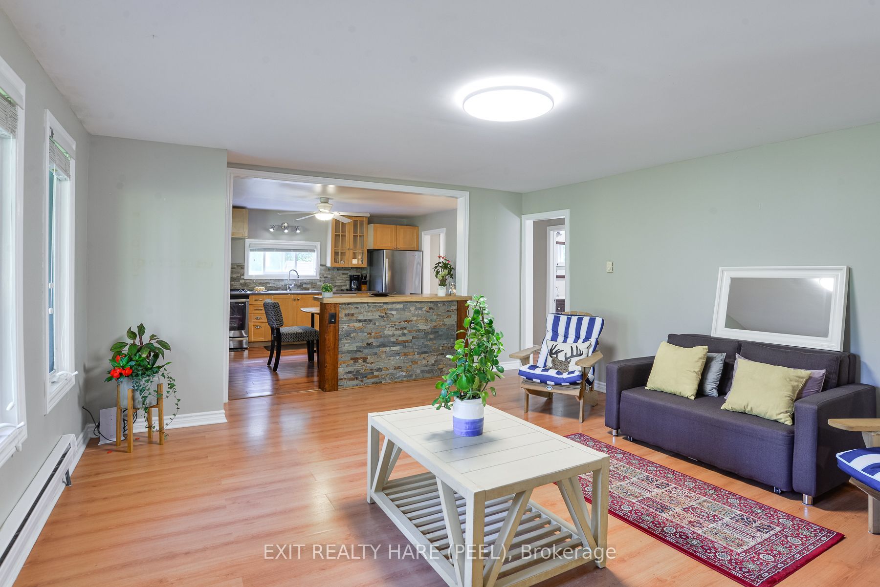 1082 Lambert Road Property Photo 8