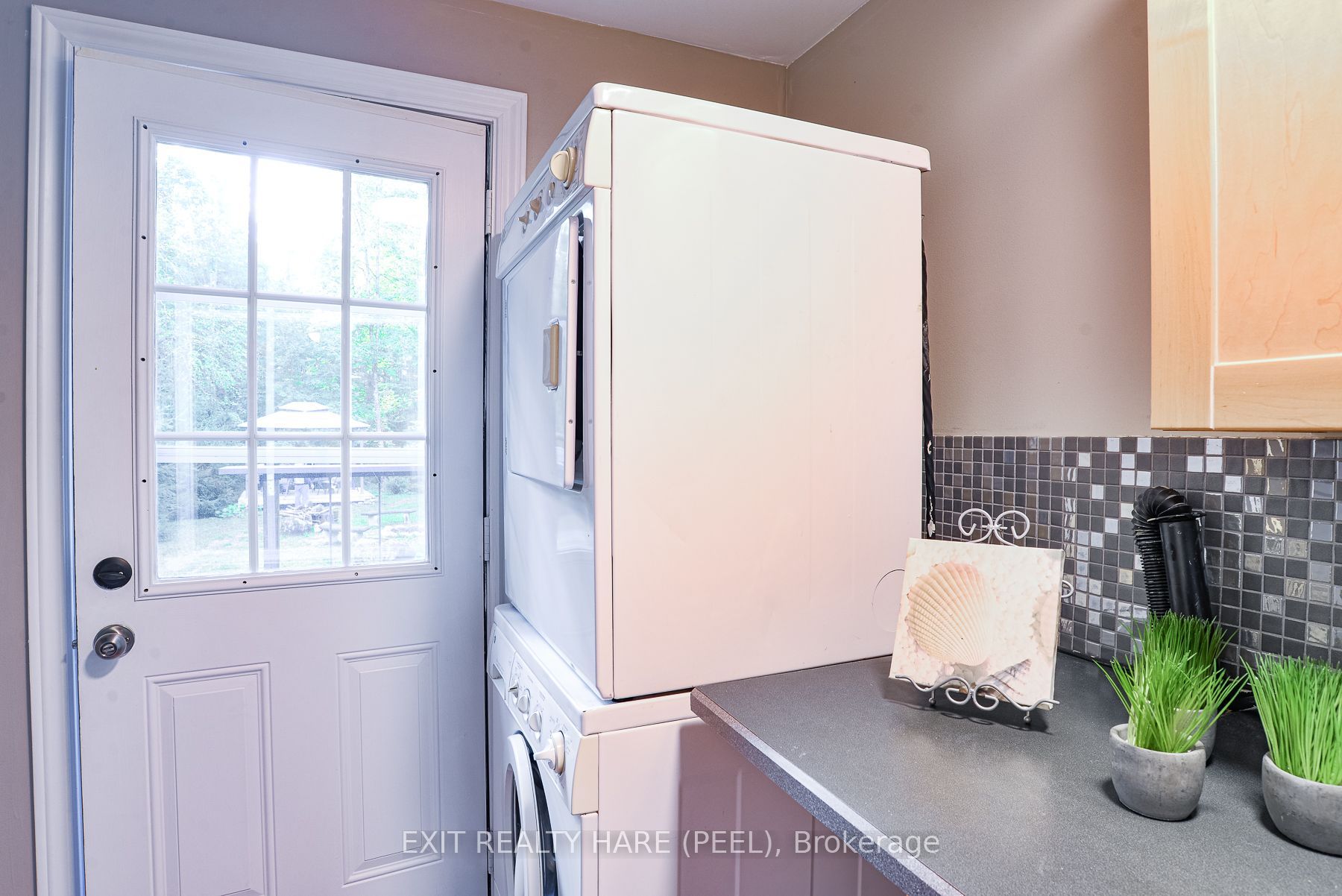 1082 Lambert Road Property Photo 16