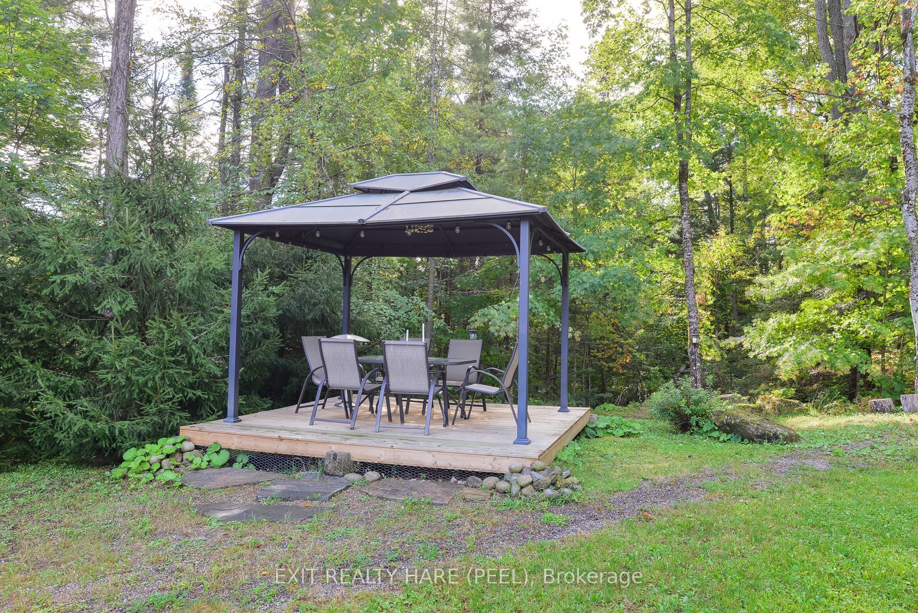 1082 Lambert Road Property Photo 20