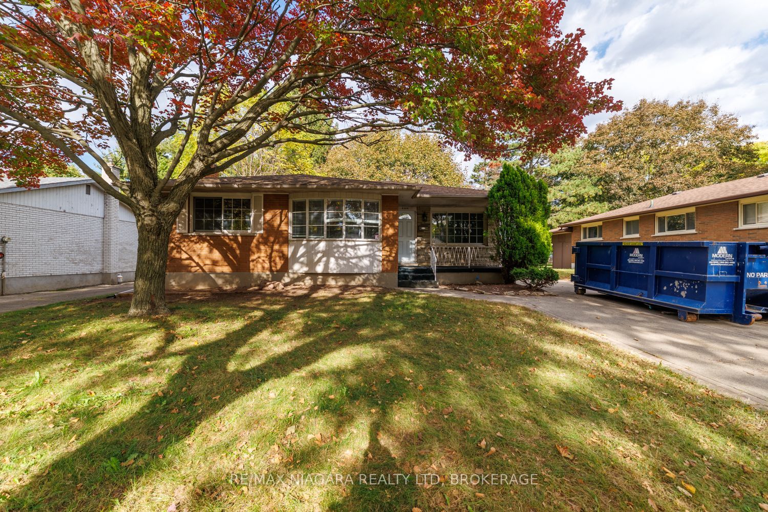 4344 PETTIT Avenue Property Photo 1