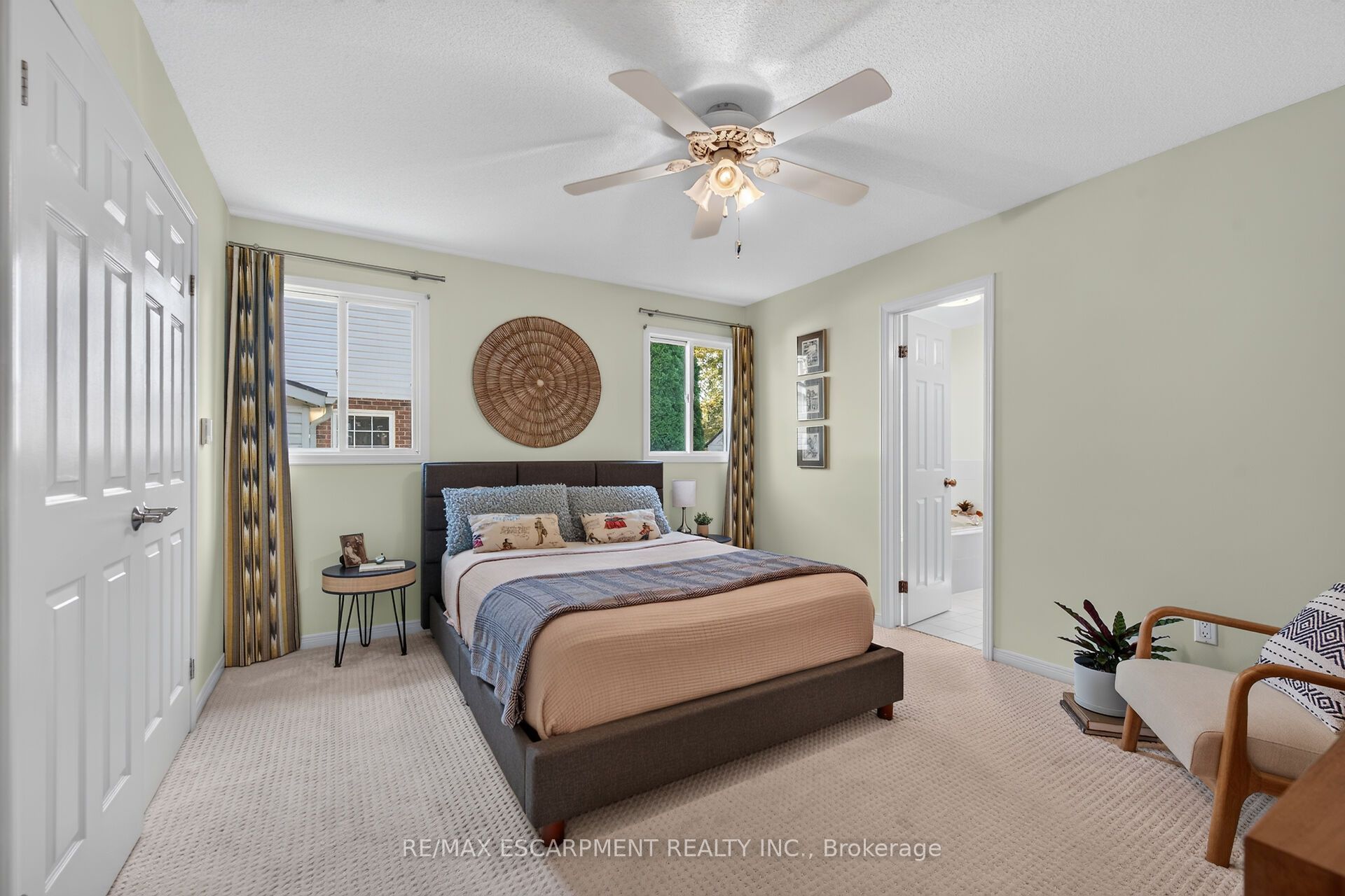 14 Steflar Street Property Photo 34