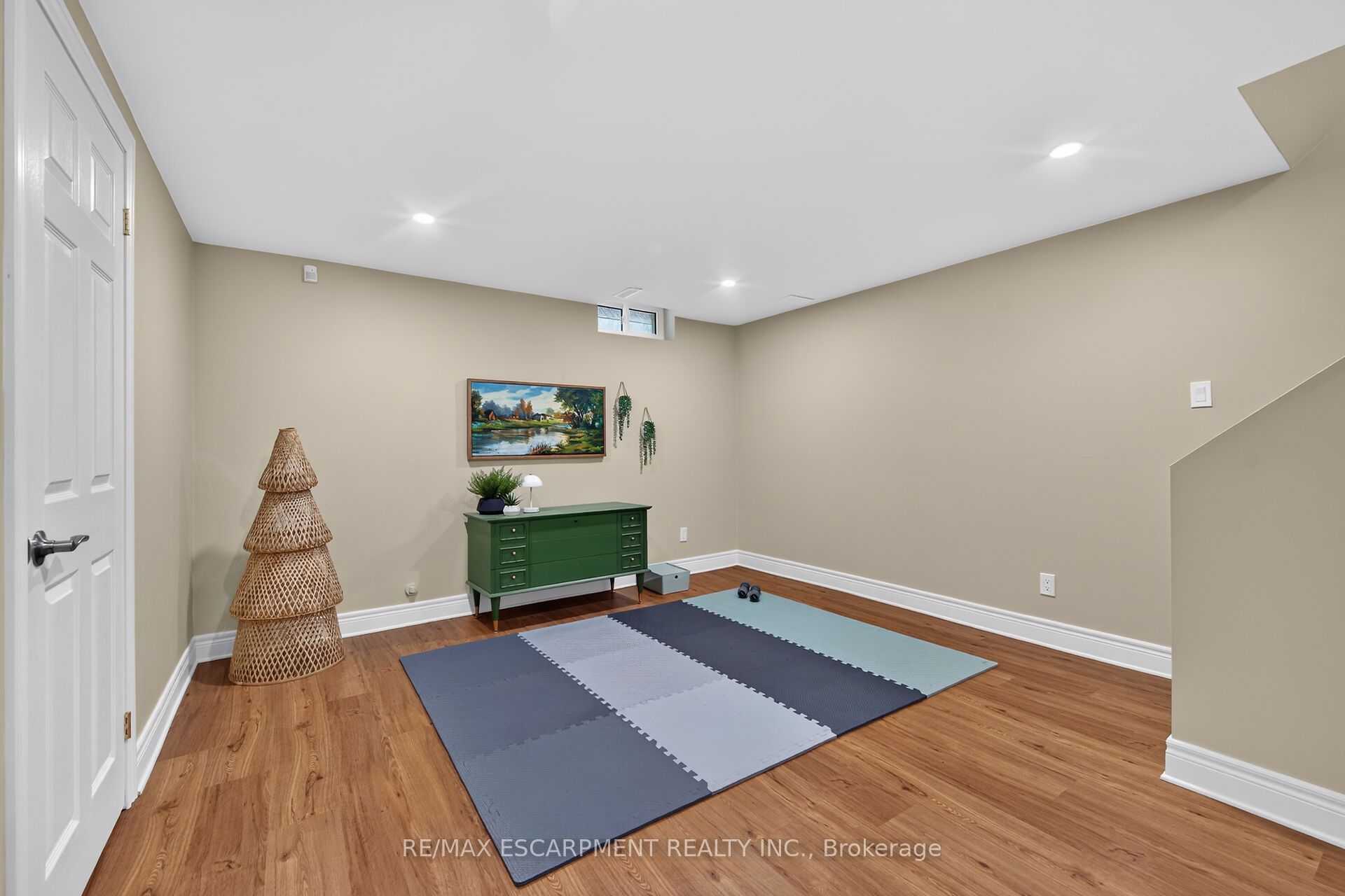 14 Steflar Street Property Photo 39