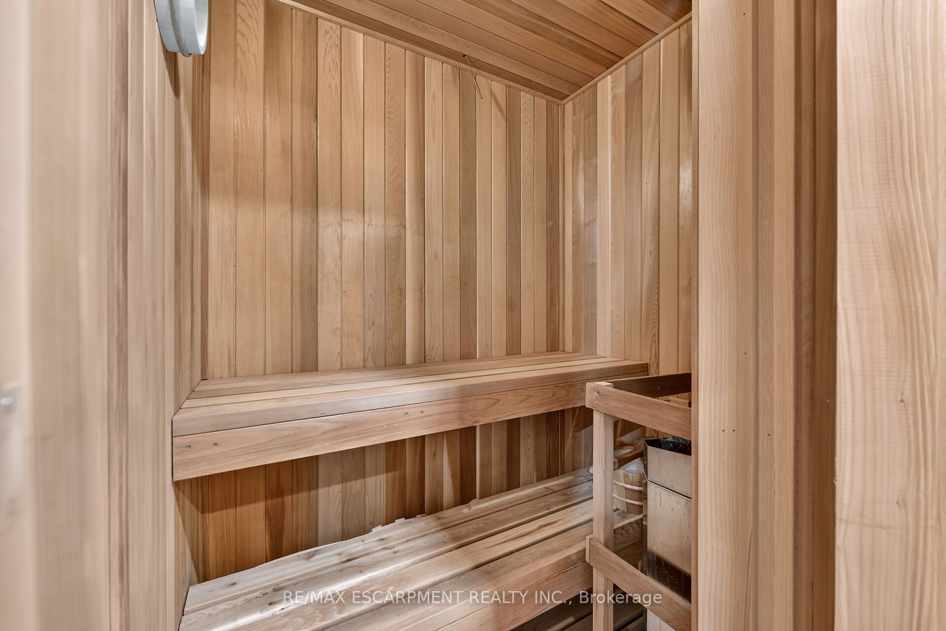 14 Steflar Street Property Photo 41