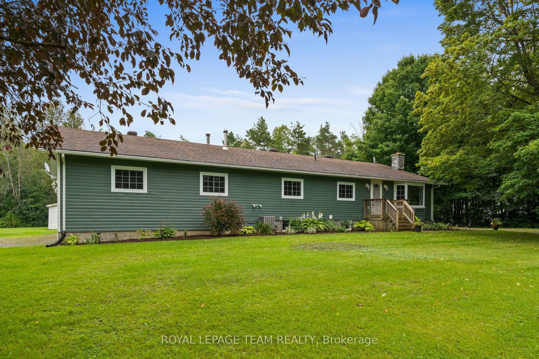 9115 County 44 Road Property Photo 2