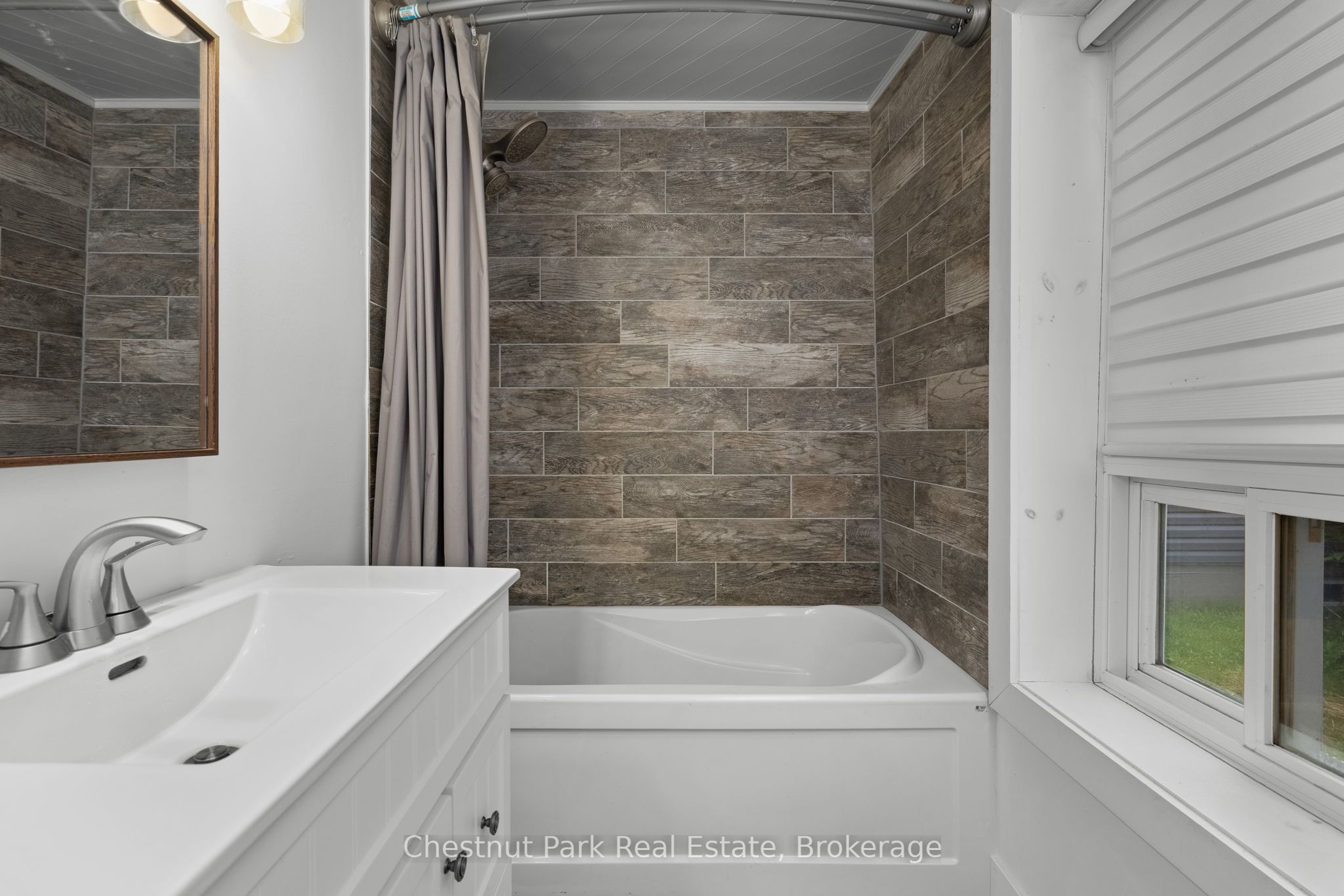 156 Main Street Property Photo 15