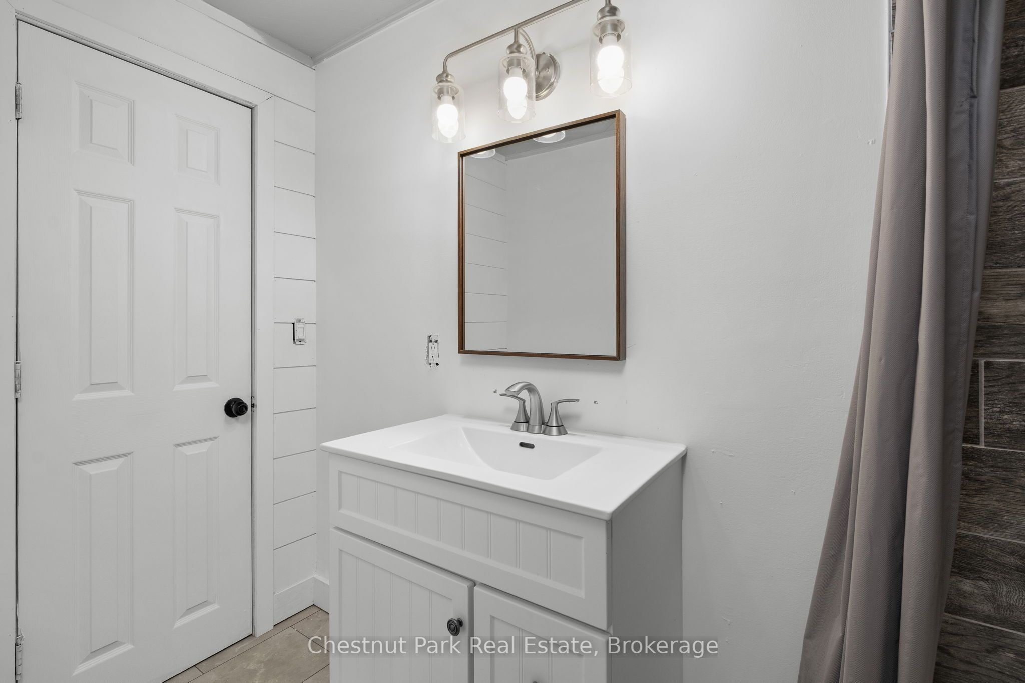 156 Main Street Property Photo 16