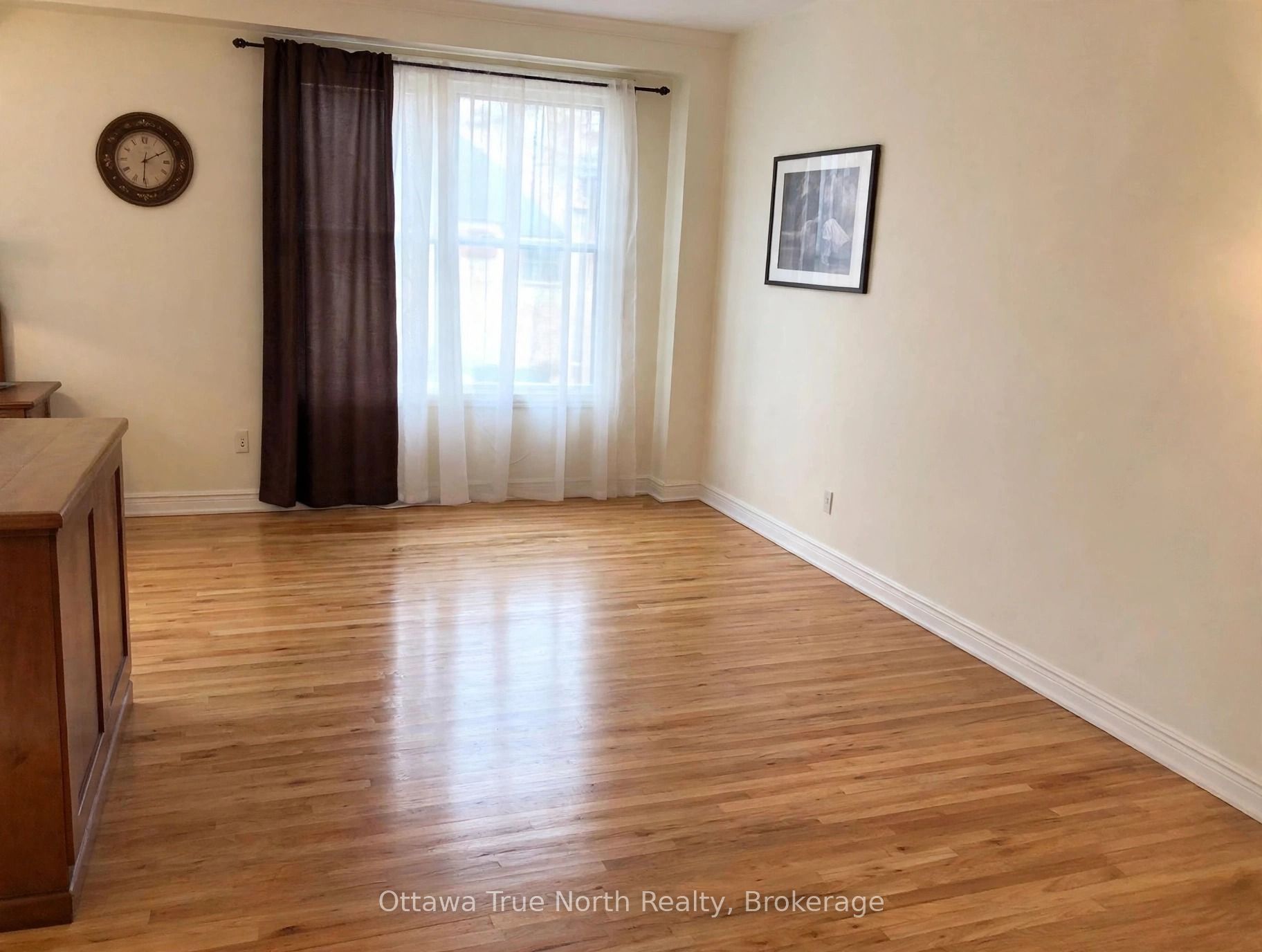 437 Celtic Ridge Crescent Property Photo 2