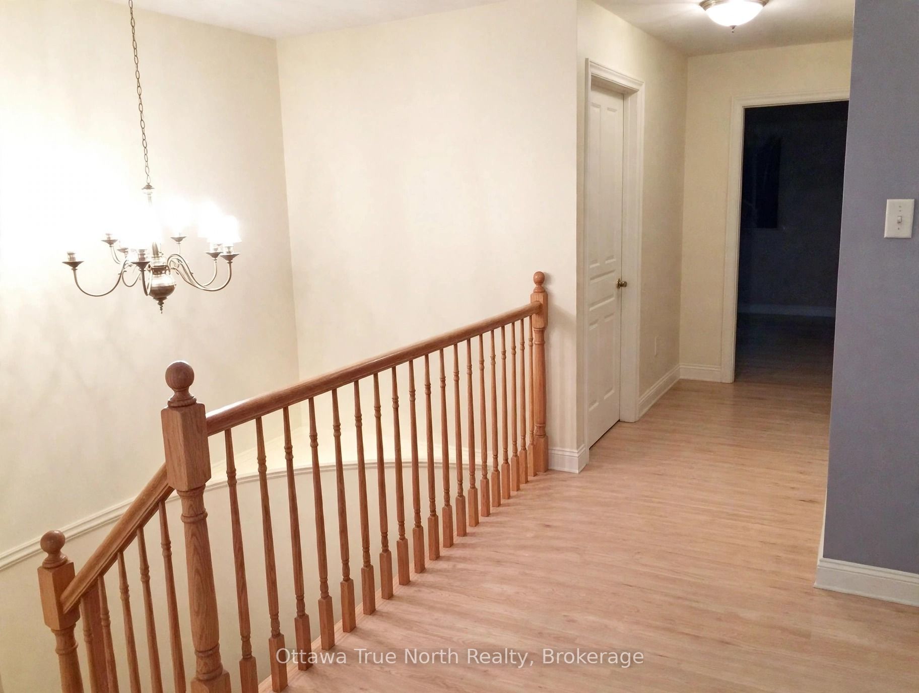 437 Celtic Ridge Crescent Property Photo 8