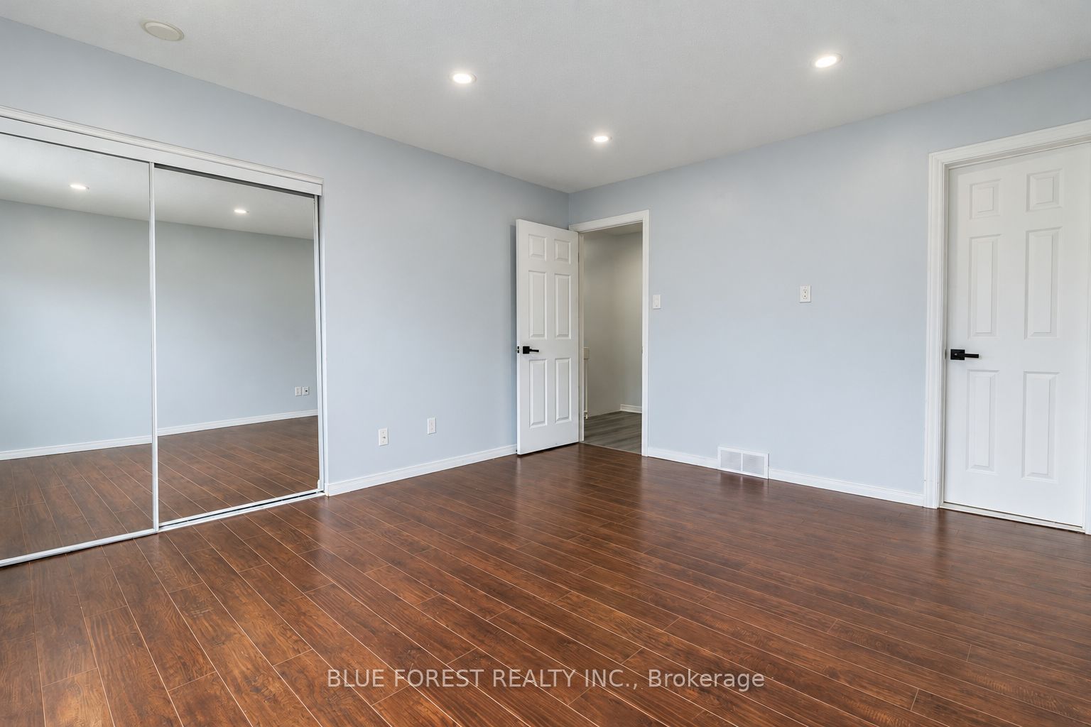 12 Mcmaster Crescent 8 Property Photo 14