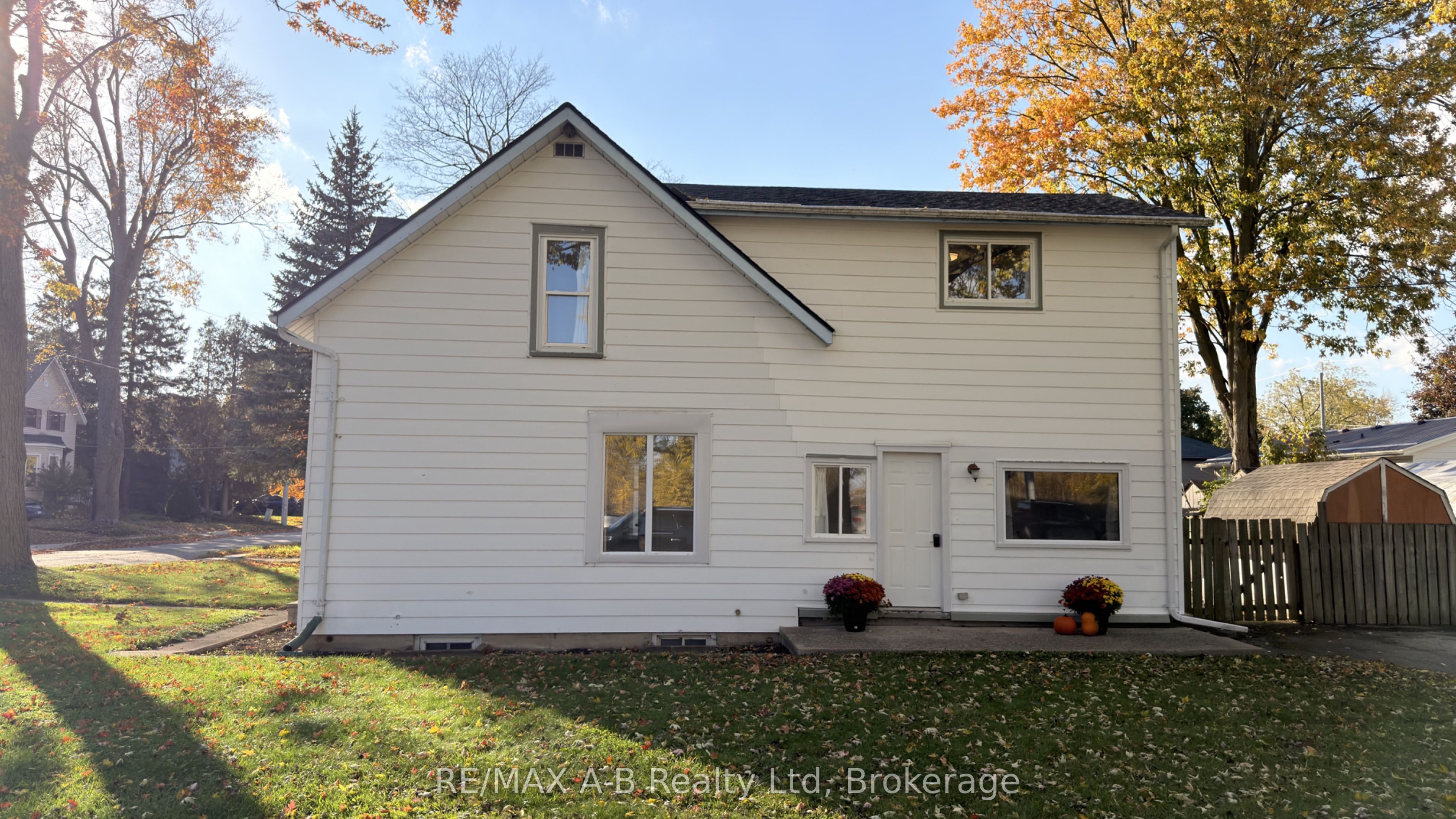92 East Gore Street Property Photo 5