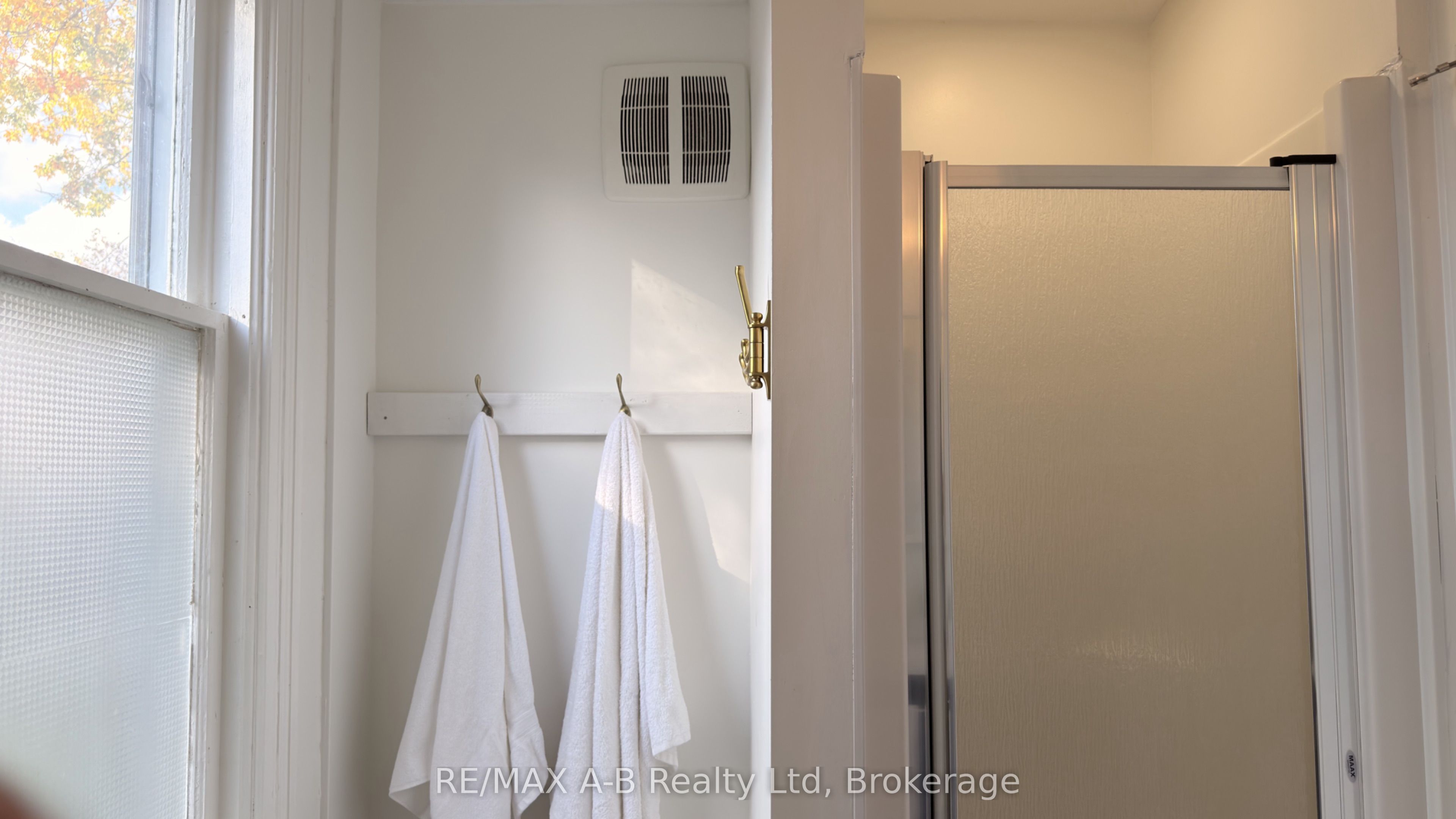 92 East Gore Street Property Photo 16