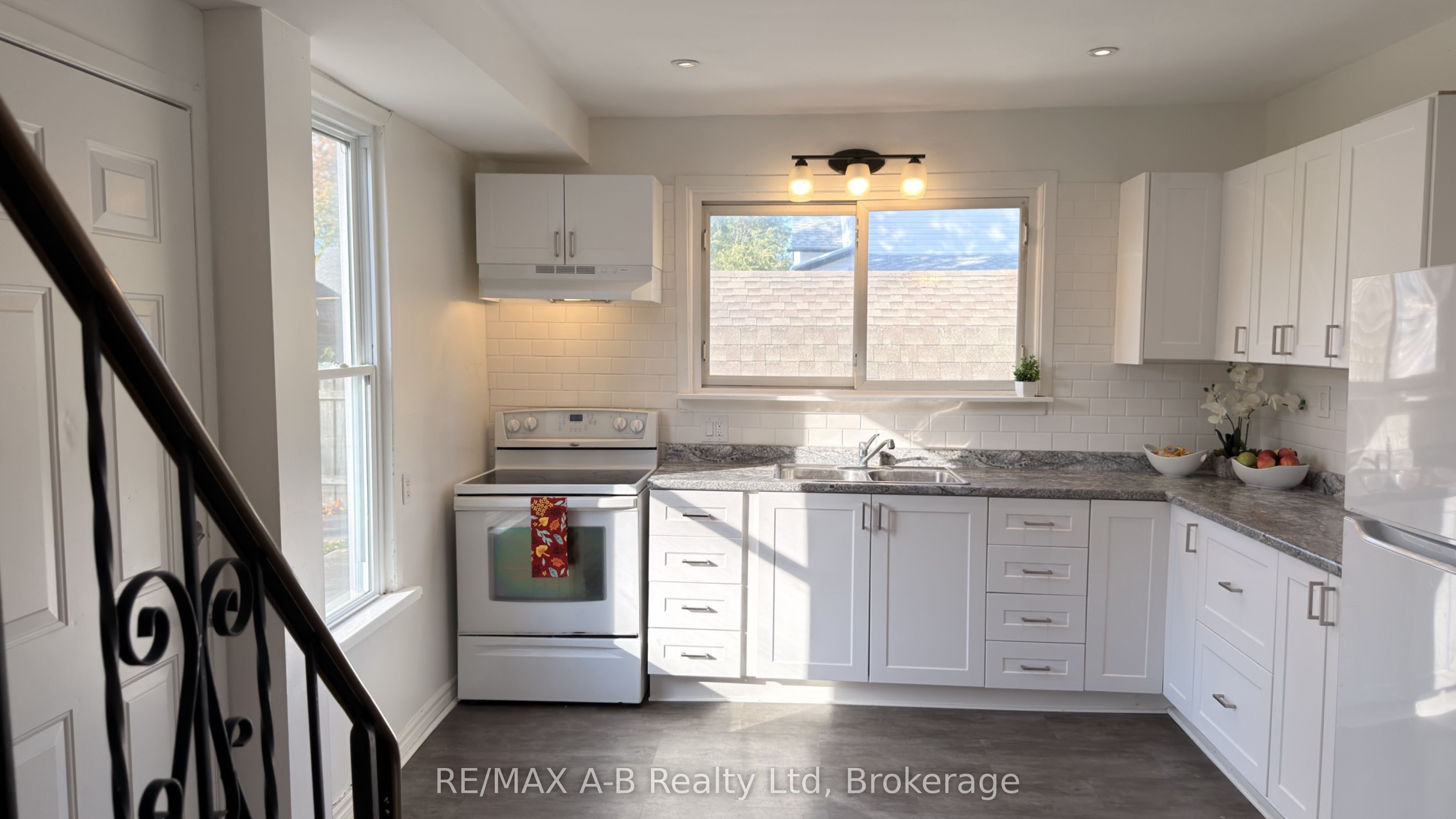 92 East Gore Street Property Photo 19