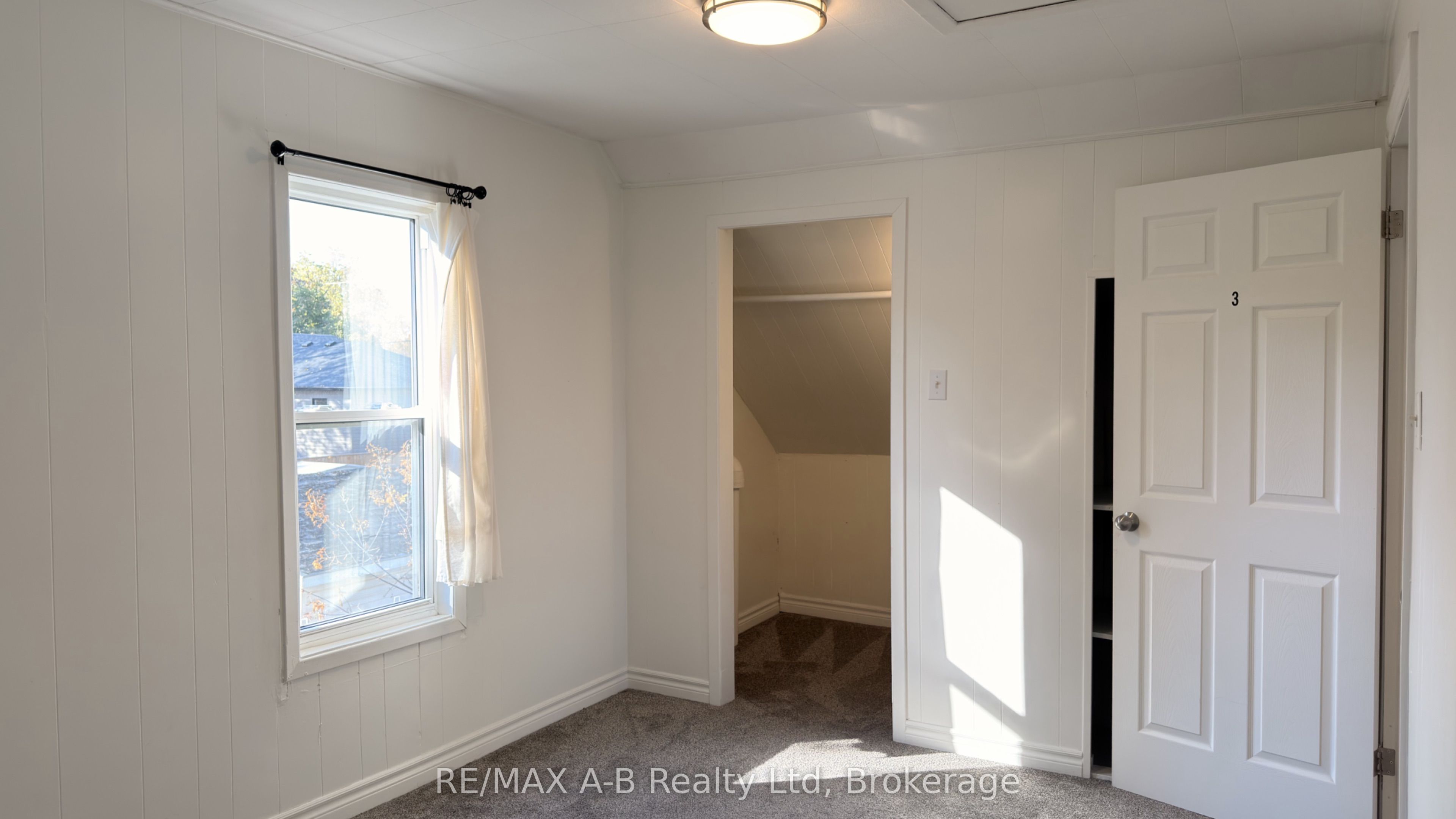 92 East Gore Street Property Photo 25