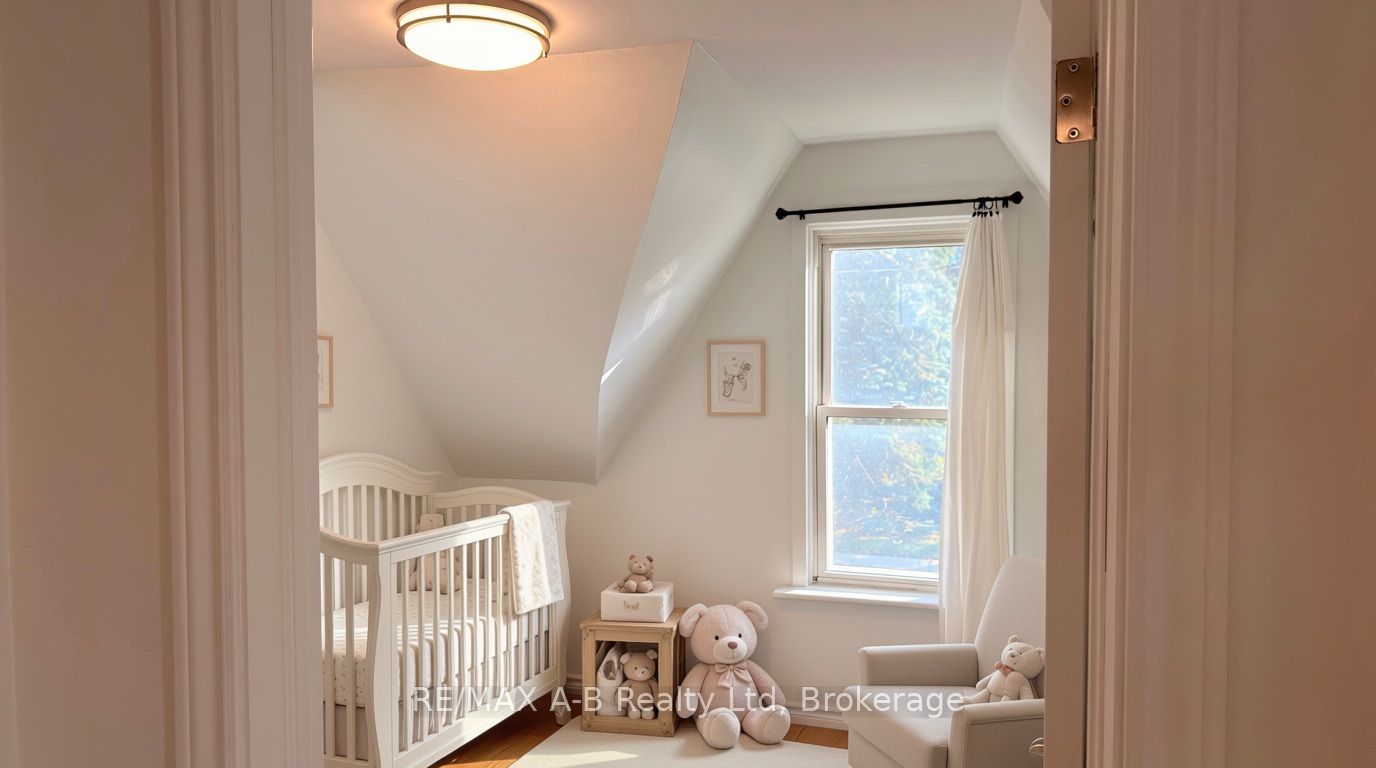 92 East Gore Street Property Photo 28