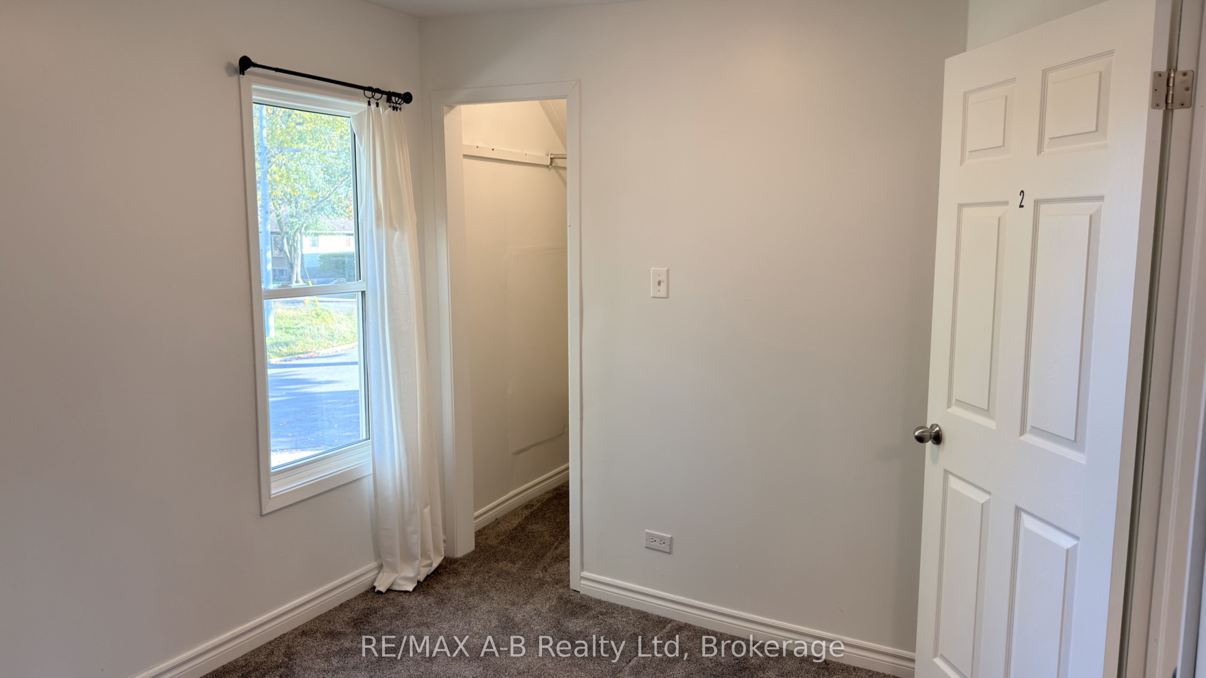 92 East Gore Street Property Photo 32