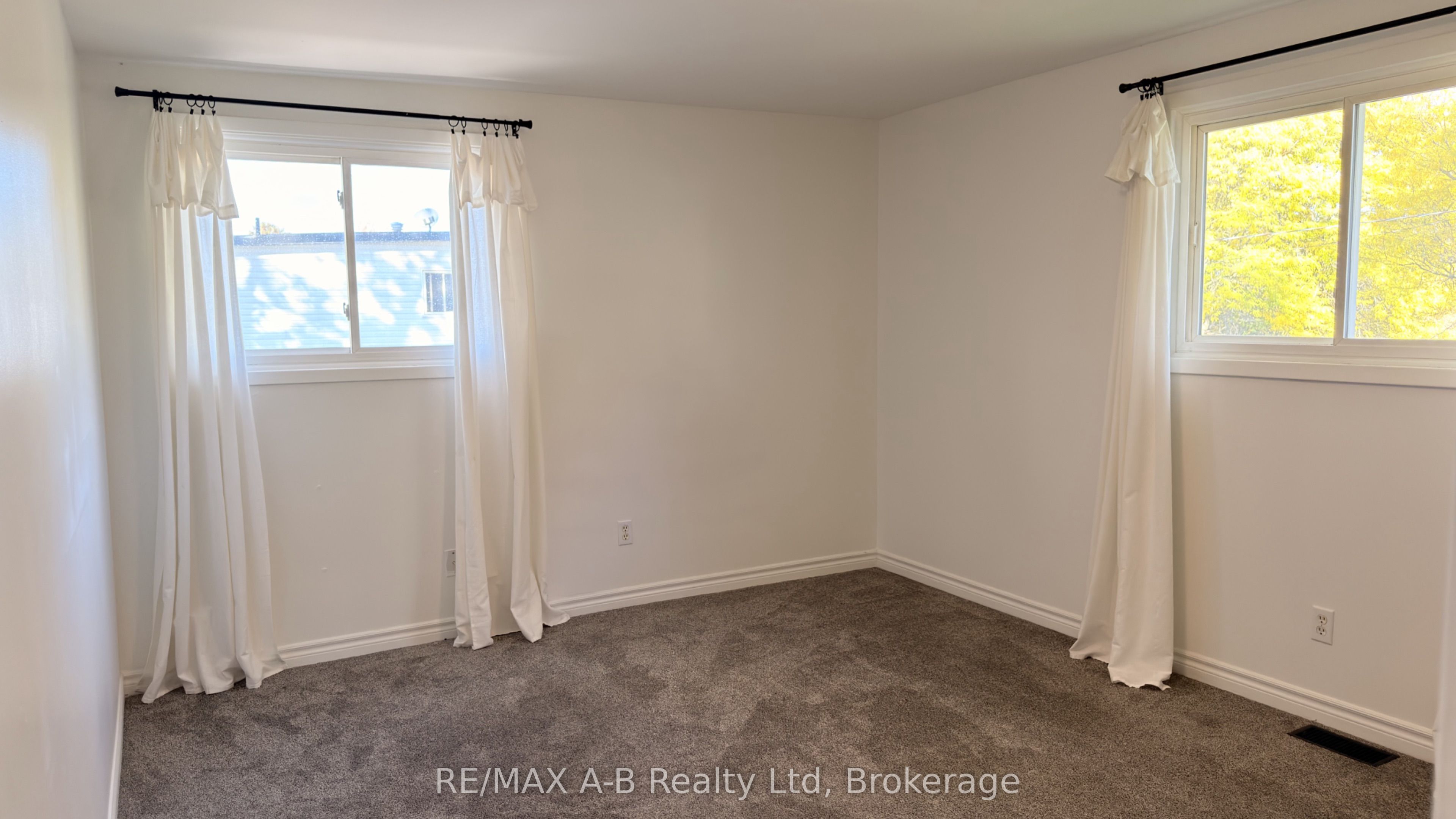 92 East Gore Street Property Photo 34