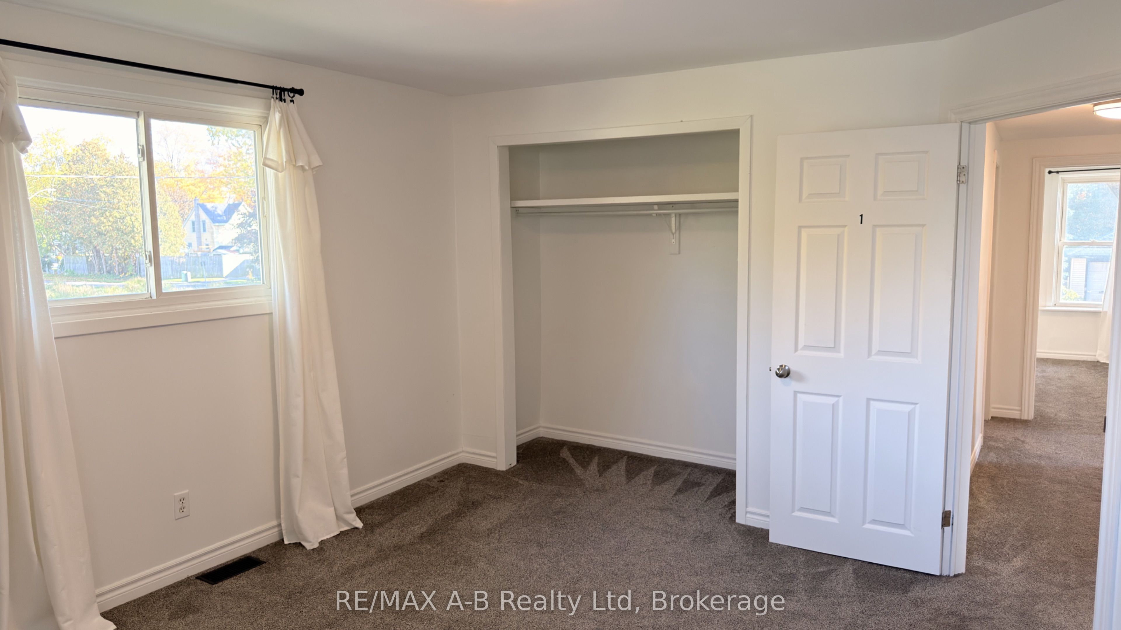 92 East Gore Street Property Photo 35