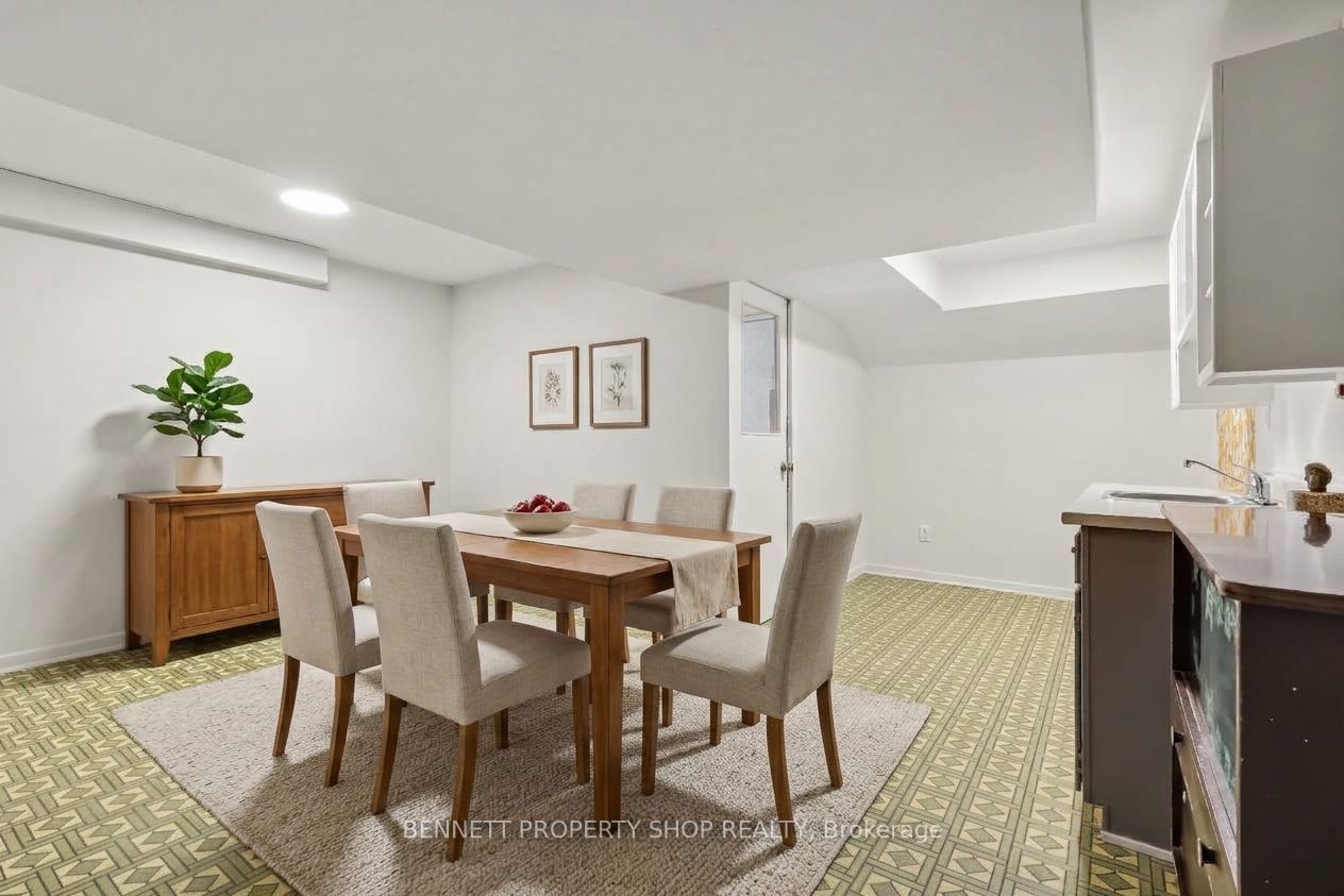 639 Morin Street 7 Property Photo 12