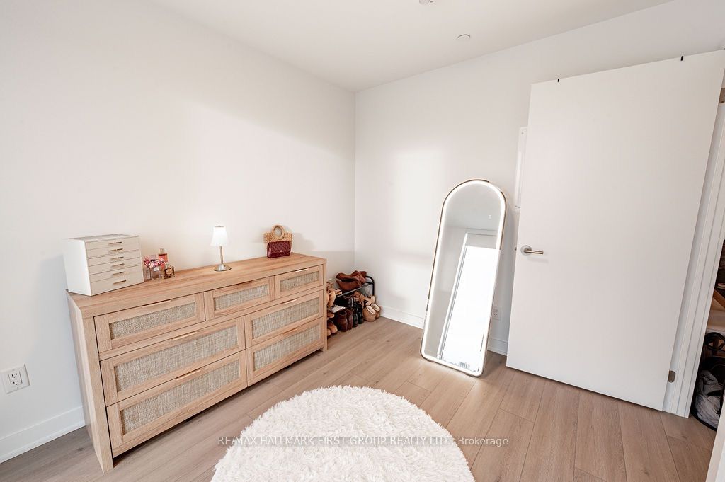 25 Wellington Street 610 Property Photo 15