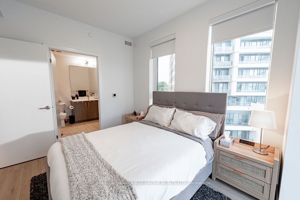 25 Wellington Street 610 Property Photo 17