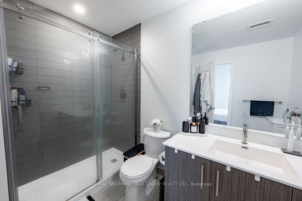 25 Wellington Street 610 Property Photo 18