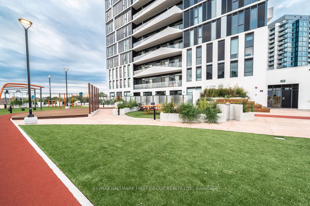 25 Wellington Street 610 Property Photo 26